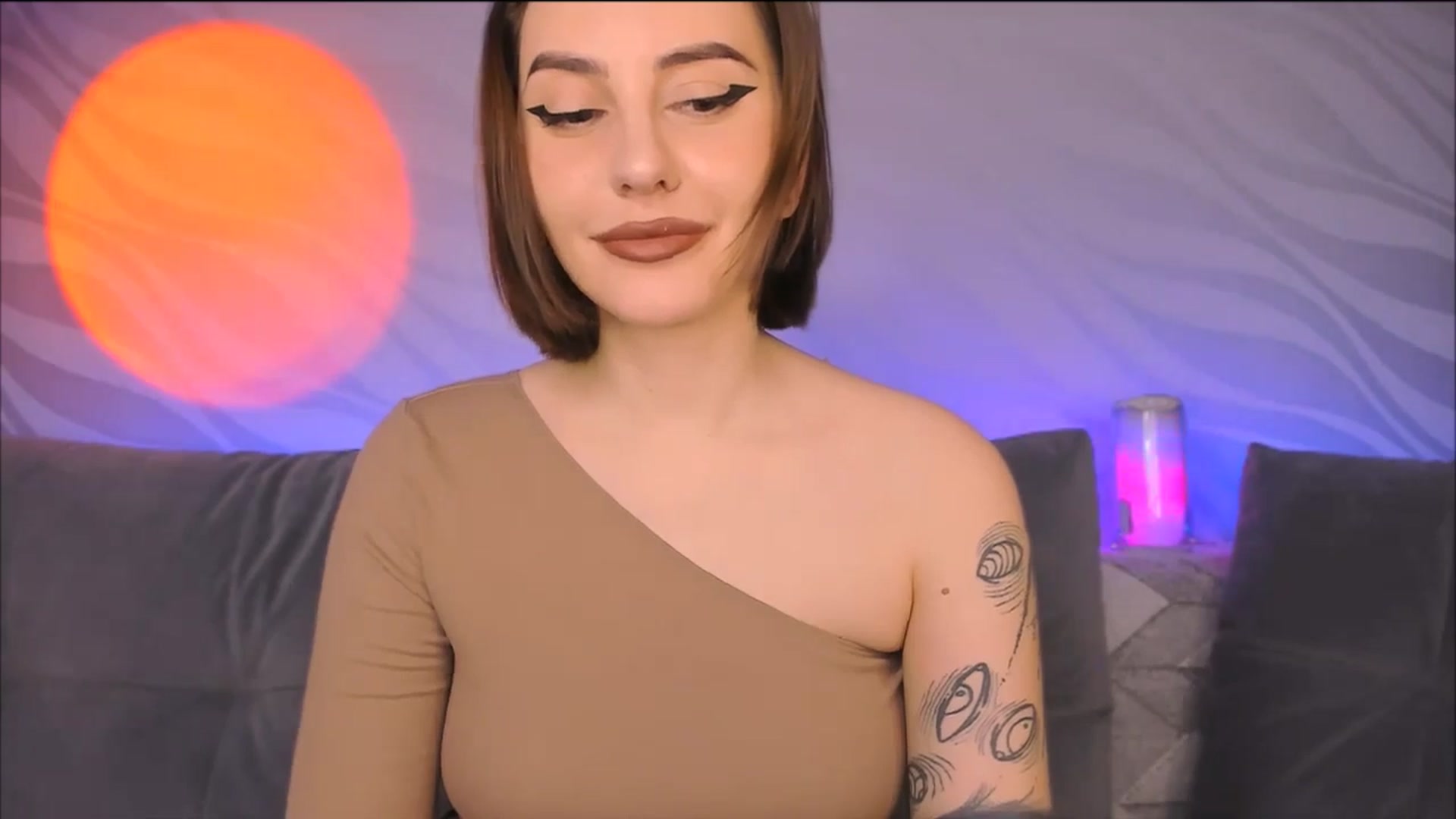 Gallery image thumbnail from Alien_Eva's myfreecams stream on, 12/26/2025, 03:09 image 4 of 20