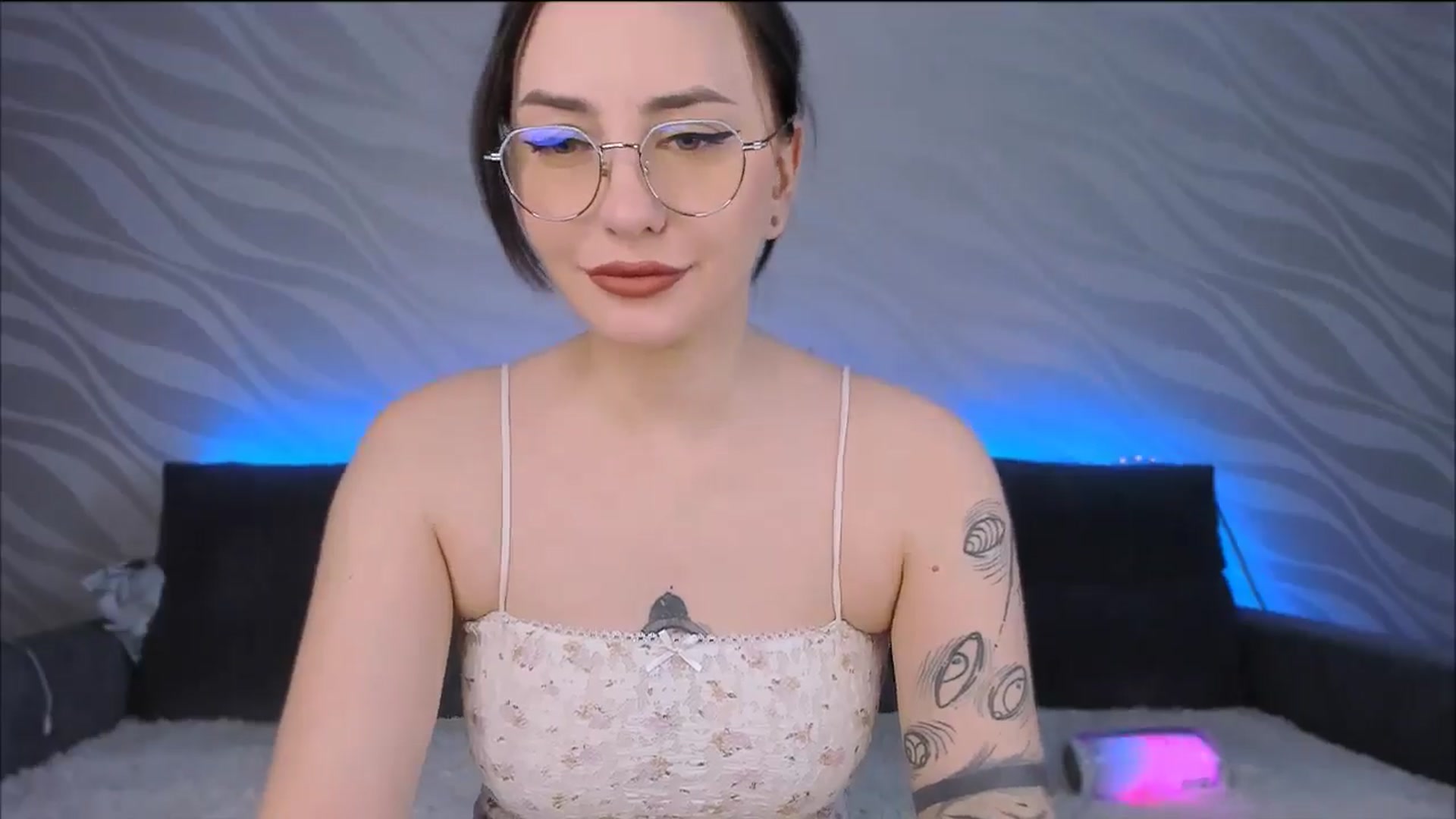 Gallery image thumbnail from Alien_Eva's myfreecams stream on, 01/22/2026, 04:56 image 17 of 20