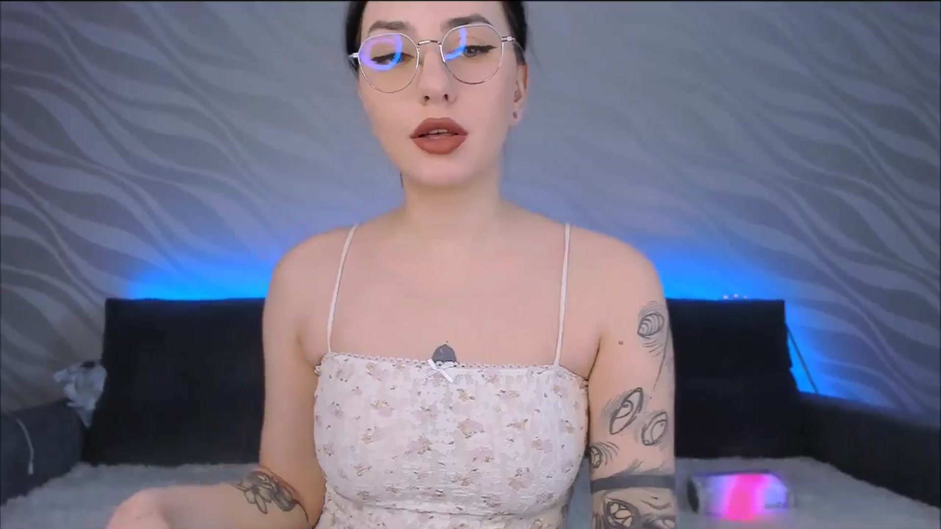 Gallery image thumbnail from Alien_Eva's myfreecams stream on, 01/22/2026, 04:56 image 8 of 20