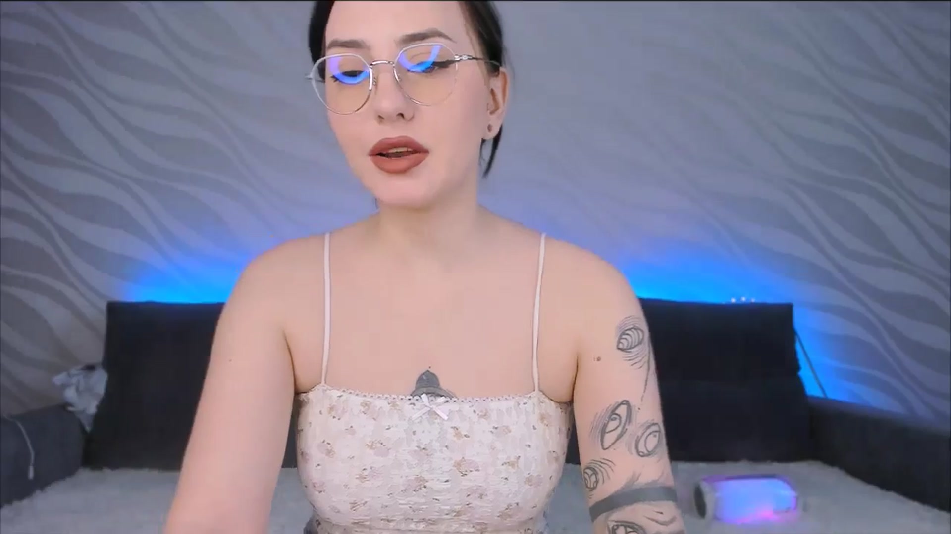 Gallery image thumbnail from Alien_Eva's myfreecams stream on, 01/22/2026, 04:56 image 18 of 20