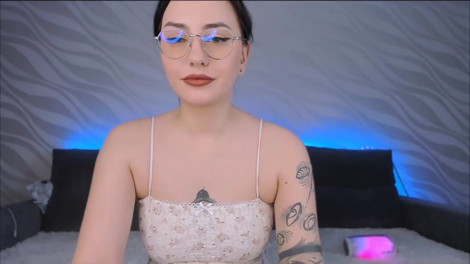 Gallery image thumbnail from Alien_Eva's myfreecams stream on, 01/22/2026, 04:56 image 20 of 20