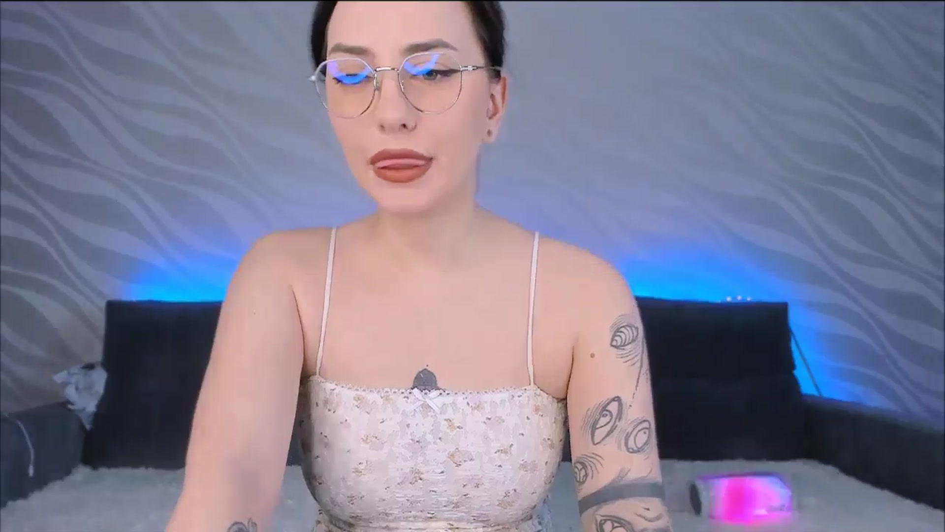 Gallery image thumbnail from Alien_Eva's myfreecams stream on, 01/22/2026, 04:56 image 5 of 20