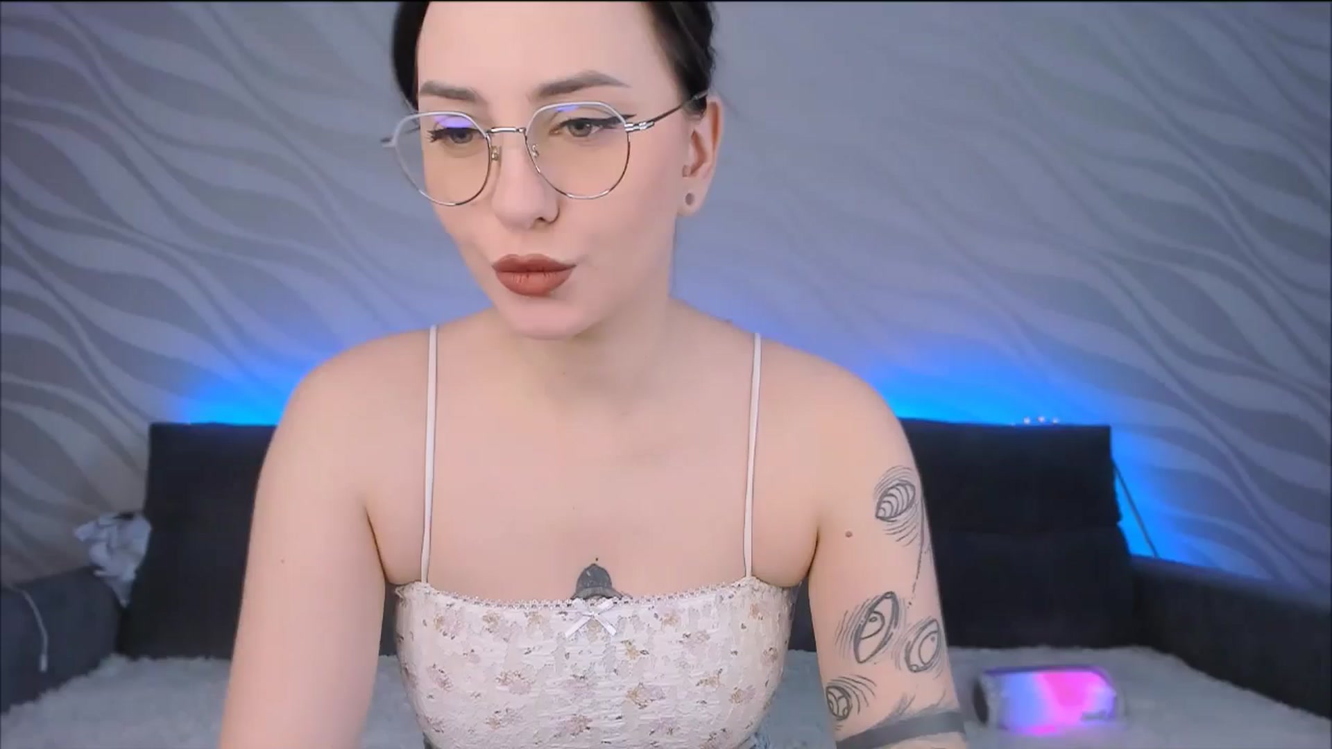Gallery image thumbnail from Alien_Eva's myfreecams stream on, 01/22/2026, 04:56 image 1 of 20