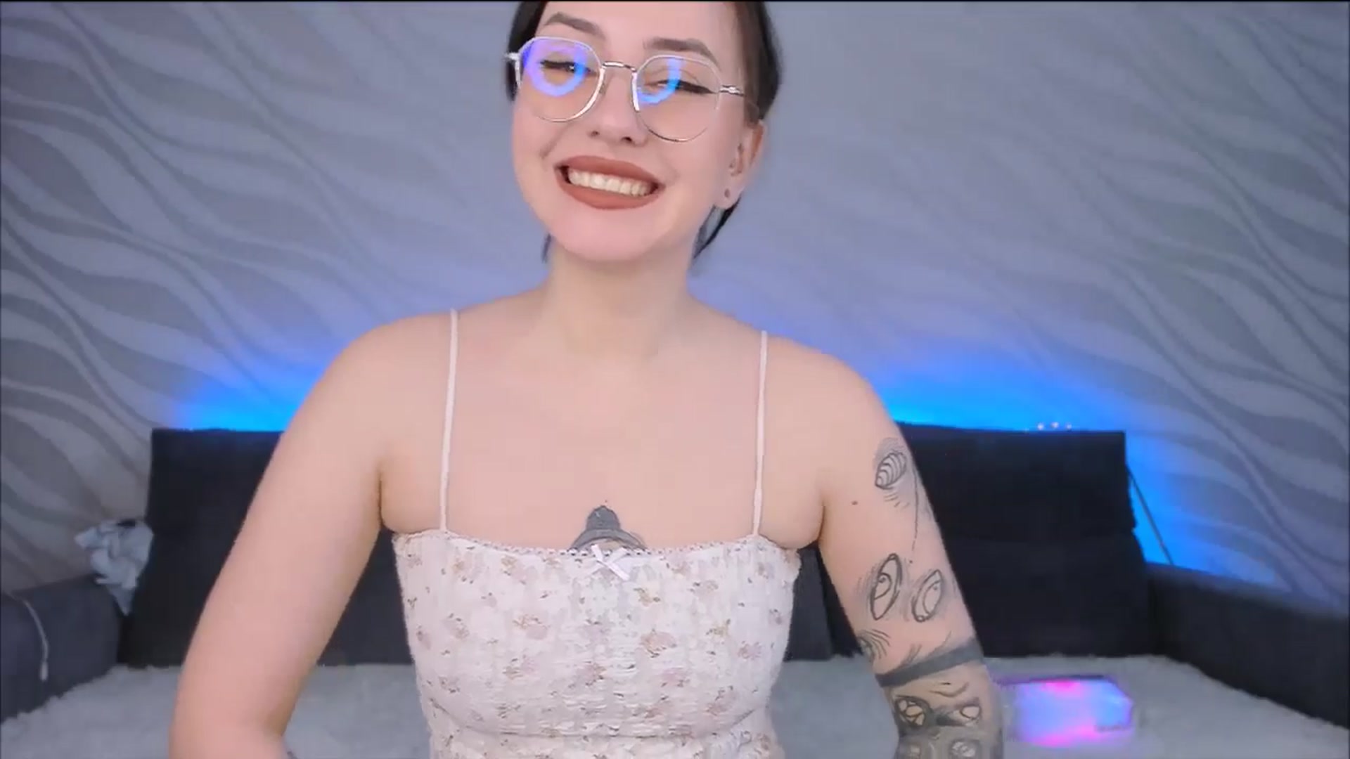 Gallery image thumbnail from Alien_Eva's myfreecams stream on, 01/22/2026, 05:31 image 10 of 20