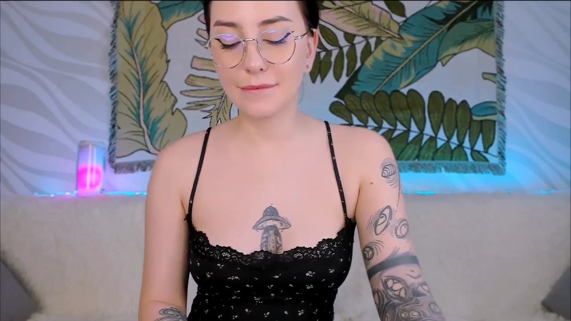Gallery image thumbnail from Alien_Eva's myfreecams stream on, 01/28/2026, 05:50 image 13 of 20