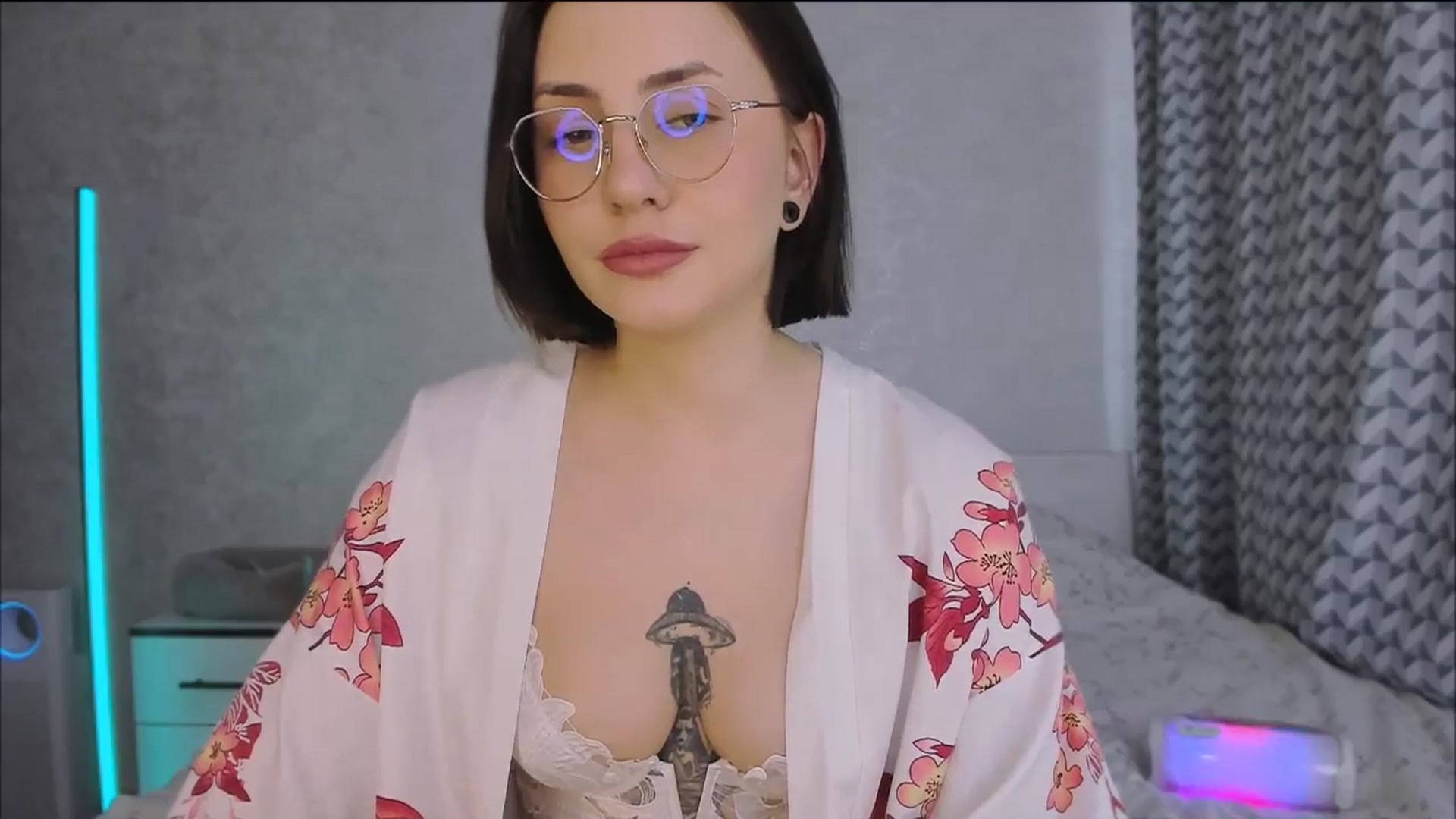 Gallery image thumbnail from Alien_Eva's myfreecams stream on, 02/06/2026, 05:49 image 12 of 20