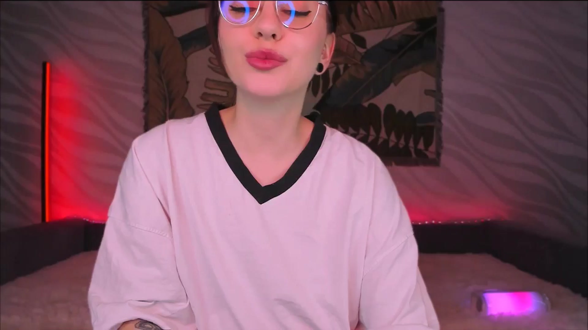 Gallery image thumbnail from Alien_Eva's myfreecams stream on, 02/11/2026, 04:48 image 17 of 20