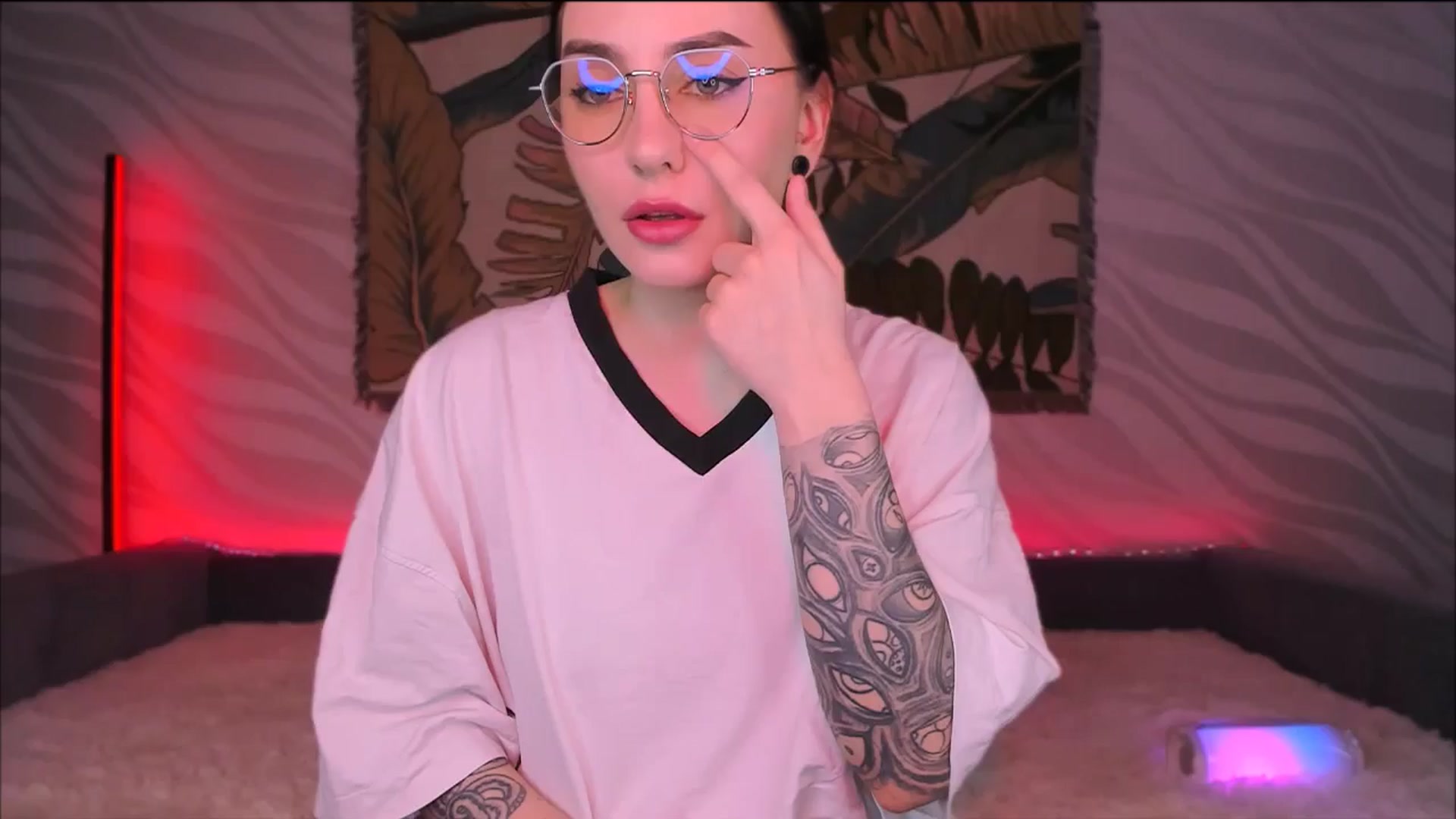 Gallery image thumbnail from Alien_Eva's myfreecams stream on, 02/11/2026, 04:48 image 1 of 20