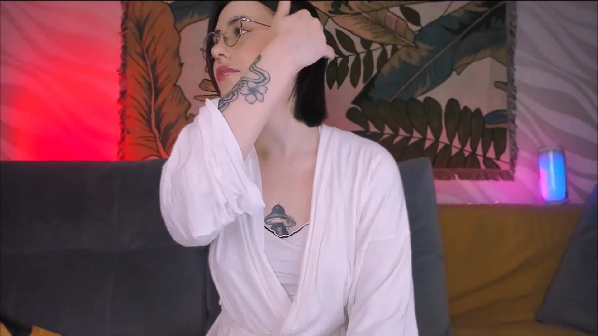Gallery image thumbnail from Alien_Eva's myfreecams stream on, 02/16/2026, 02:45 image 17 of 20