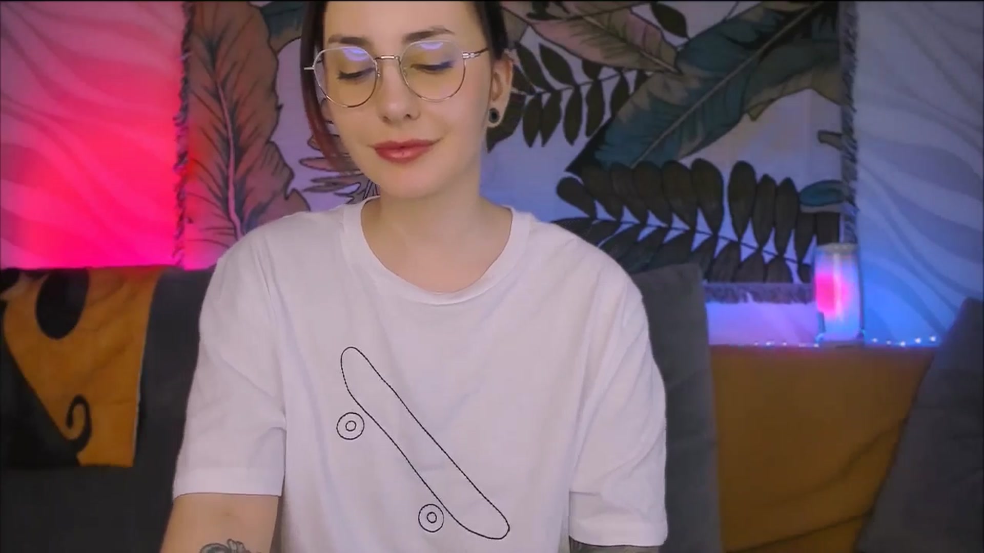Gallery image thumbnail from Alien_Eva's myfreecams stream on, 02/20/2026, 04:50 image 16 of 20