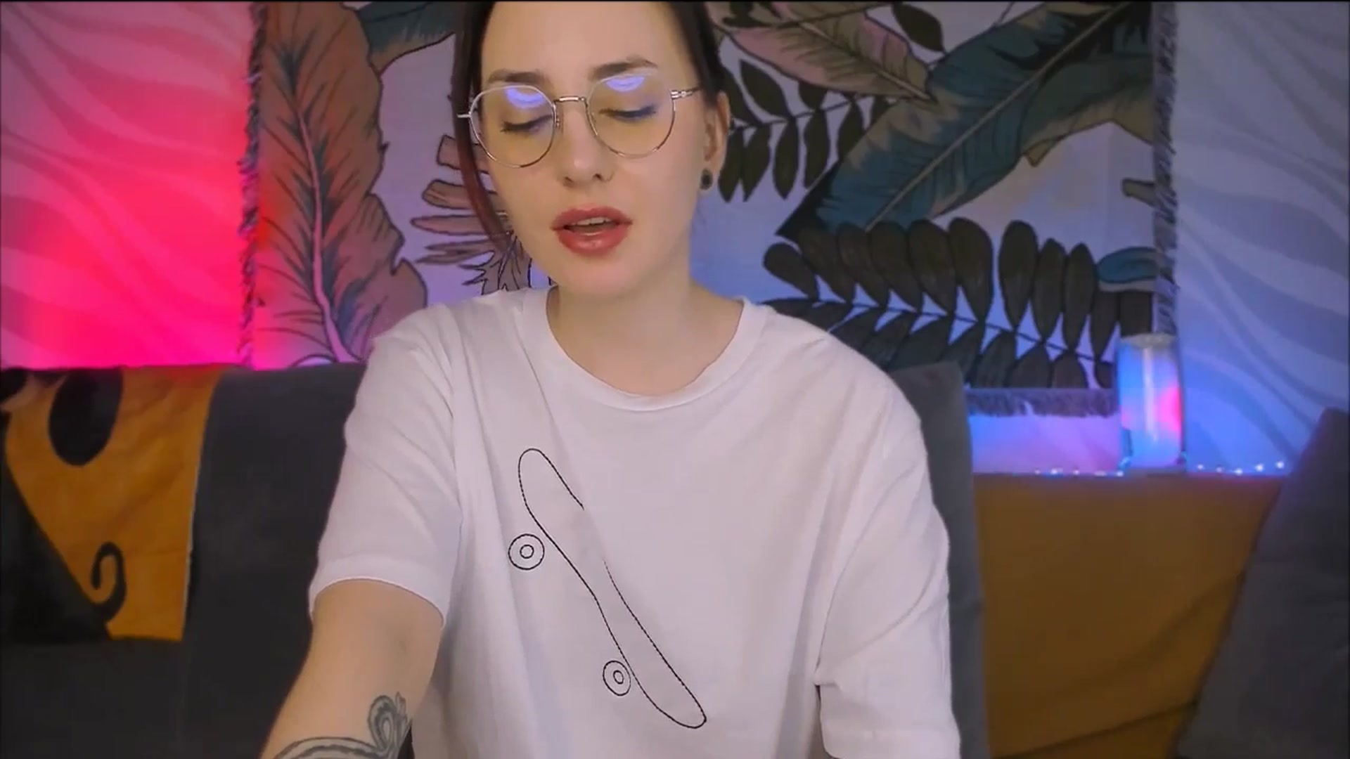 Gallery image thumbnail from Alien_Eva's myfreecams stream on, 02/20/2026, 04:50 image 18 of 20