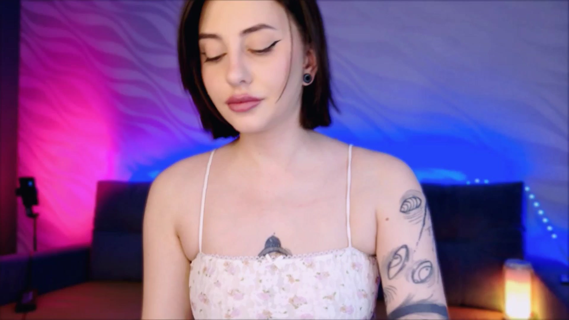 Gallery image thumbnail from Alien_Eva's myfreecams stream on, 02/27/2026, 02:25 image 16 of 20
