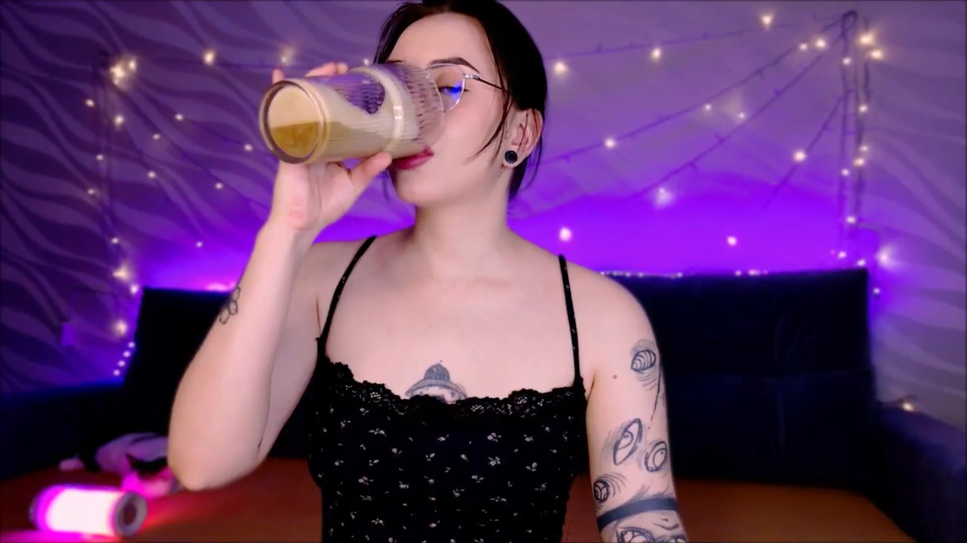 Gallery image thumbnail from Alien_Eva's myfreecams stream on, 03/09/2026, 02:45 image 12 of 20