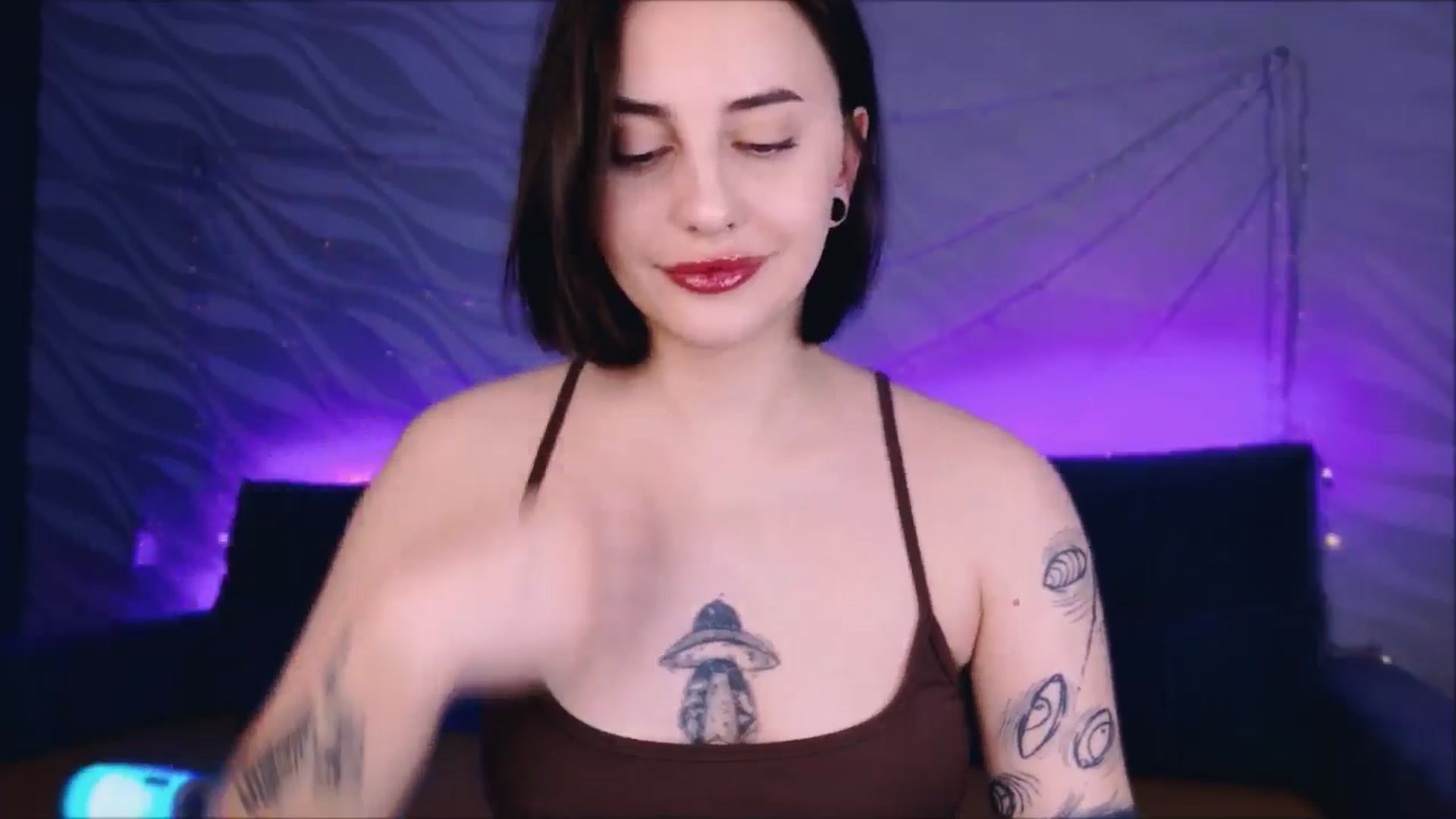 Gallery image thumbnail from Alien_Eva's myfreecams stream on, 03/13/2026, 04:42 image 10 of 20