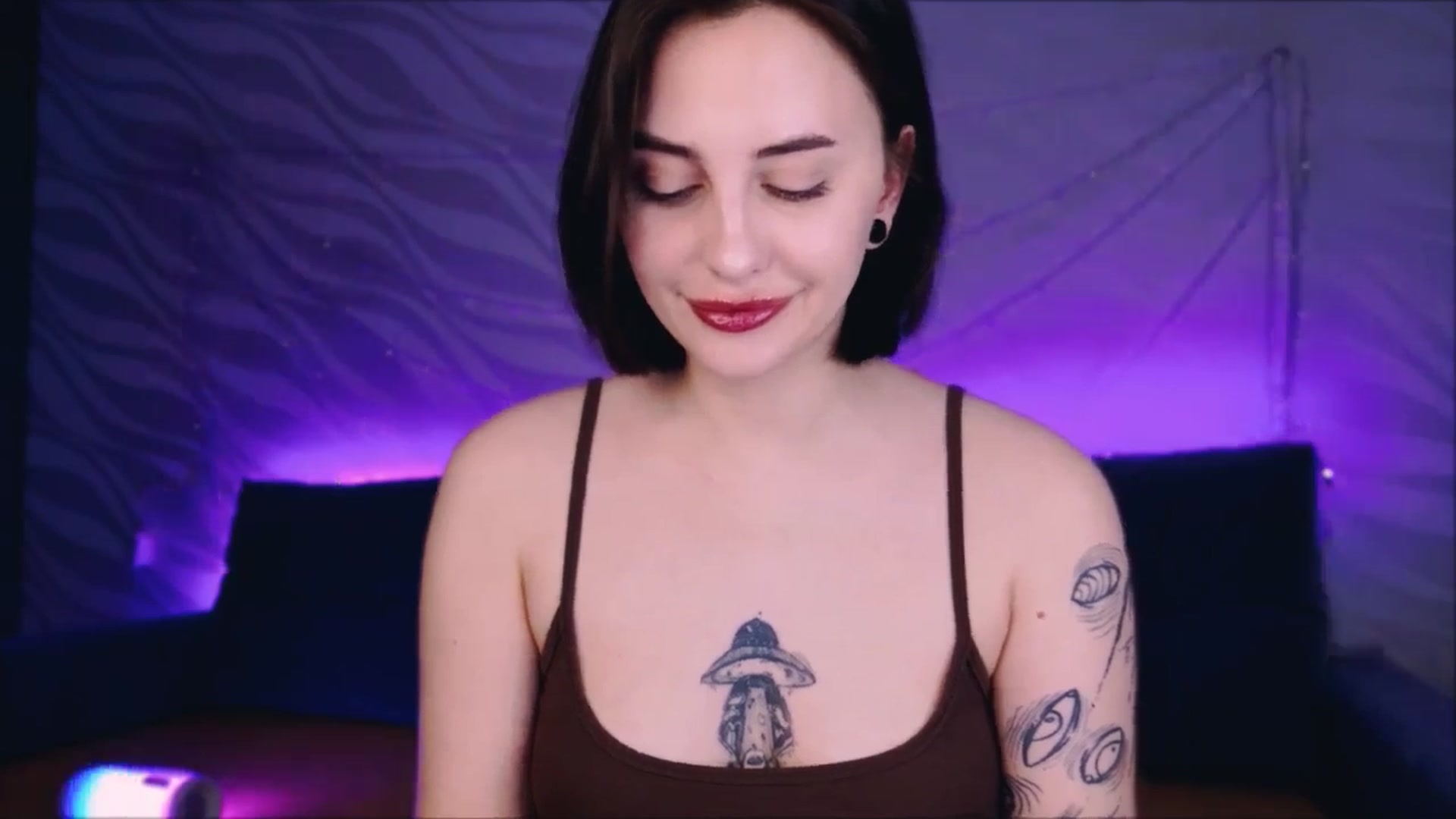 Gallery image thumbnail from Alien_Eva's myfreecams stream on, 03/13/2026, 04:42 image 7 of 20