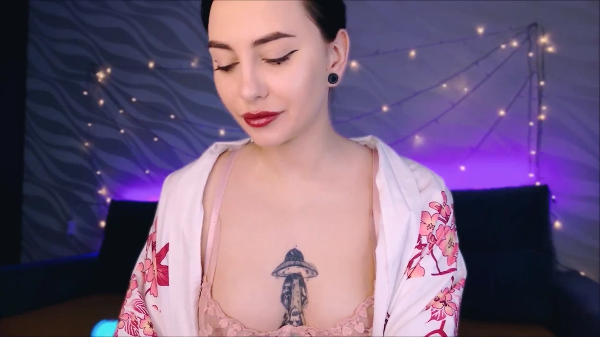 Gallery image thumbnail from Alien_Eva's myfreecams stream on, 03/17/2026, 02:59 image 5 of 20