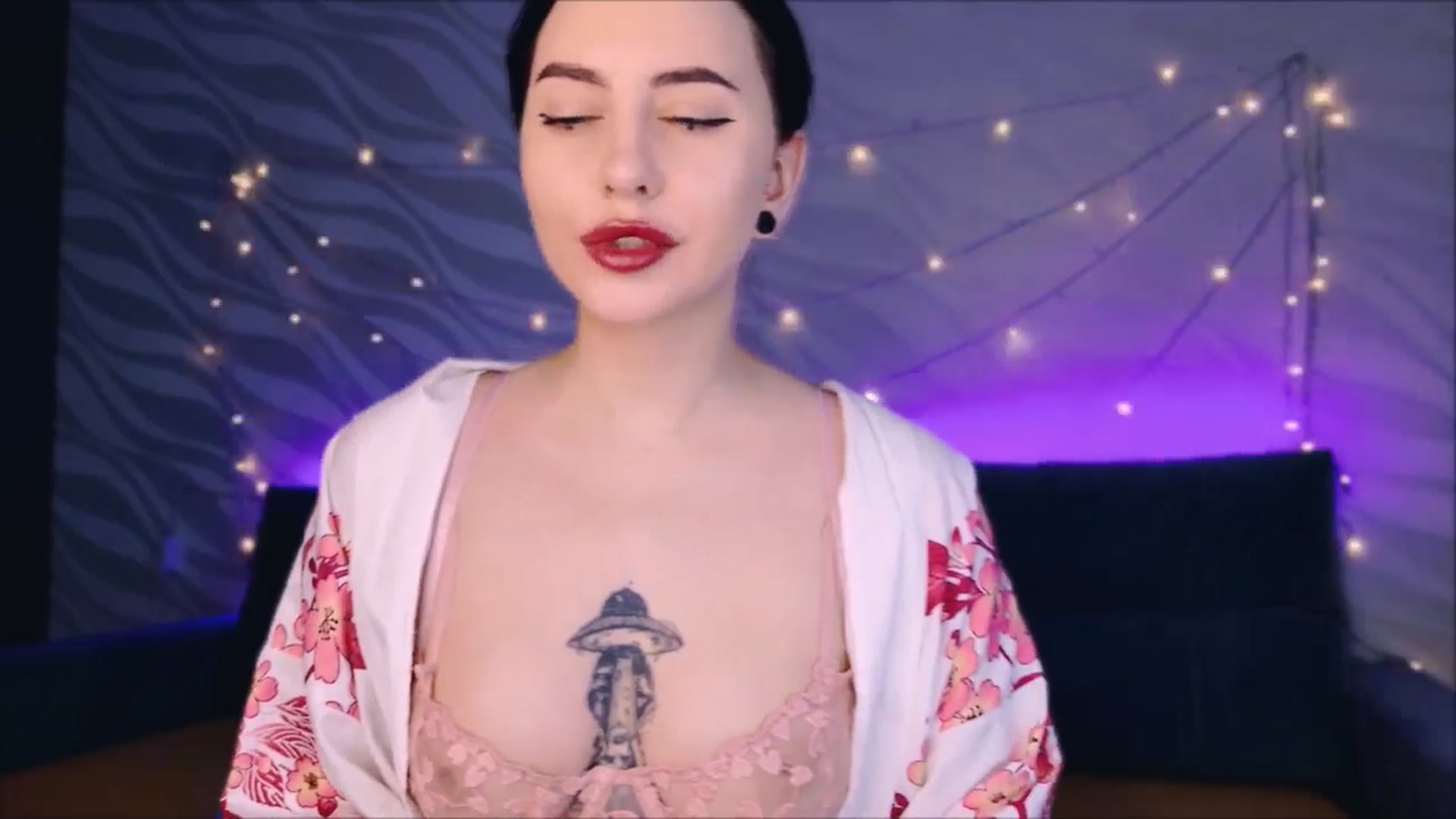 Gallery image thumbnail from Alien_Eva's myfreecams stream on, 03/17/2026, 02:59 image 8 of 20