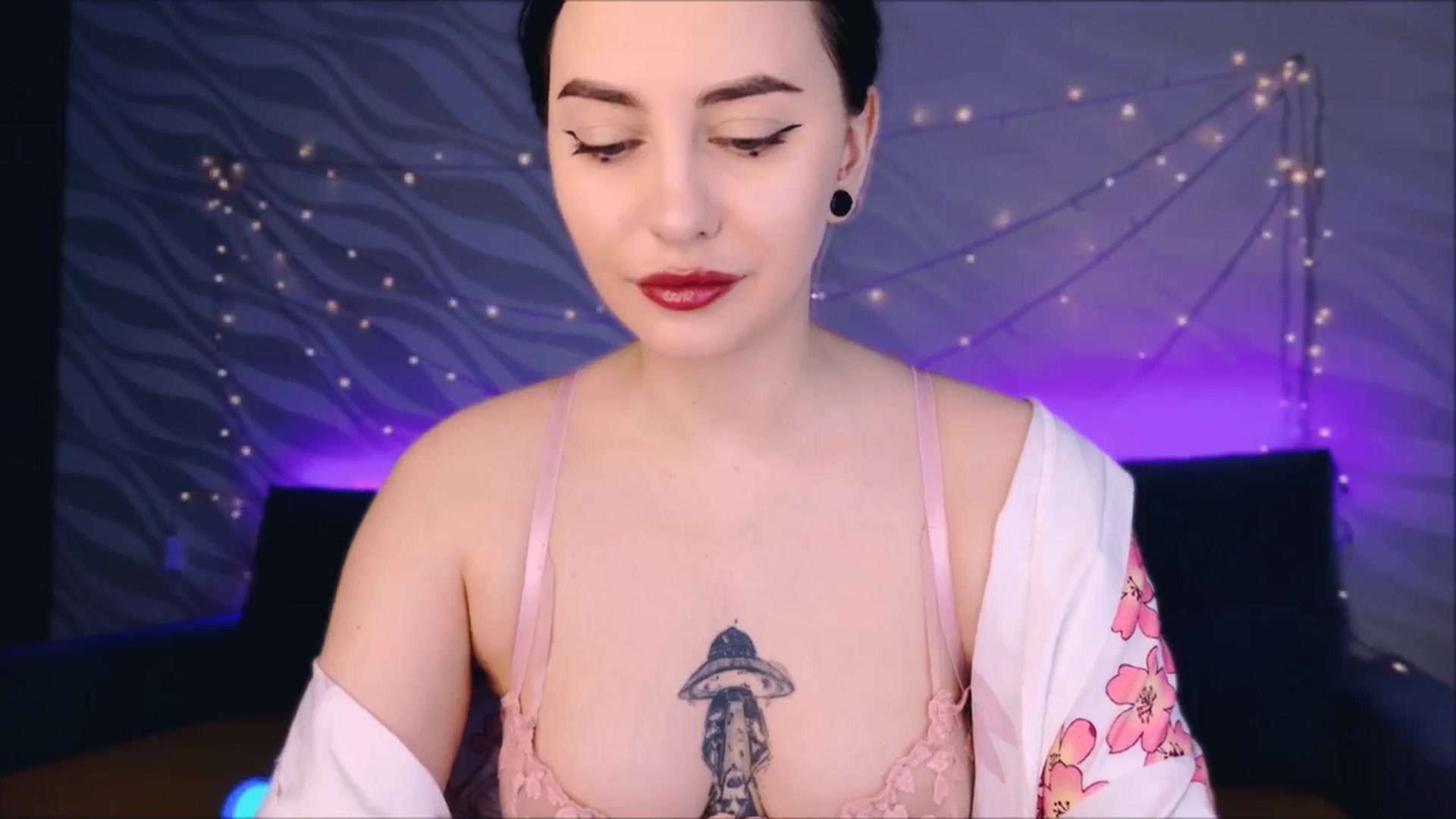 Gallery image thumbnail from Alien_Eva's myfreecams stream on, 03/17/2026, 02:59 image 4 of 20