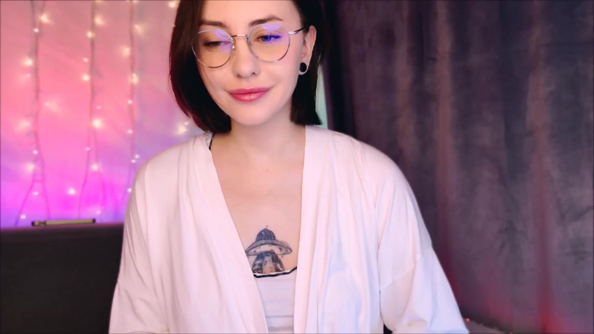 Gallery image thumbnail from Alien_Eva's myfreecams stream on, 03/19/2026, 01:59 image 15 of 20