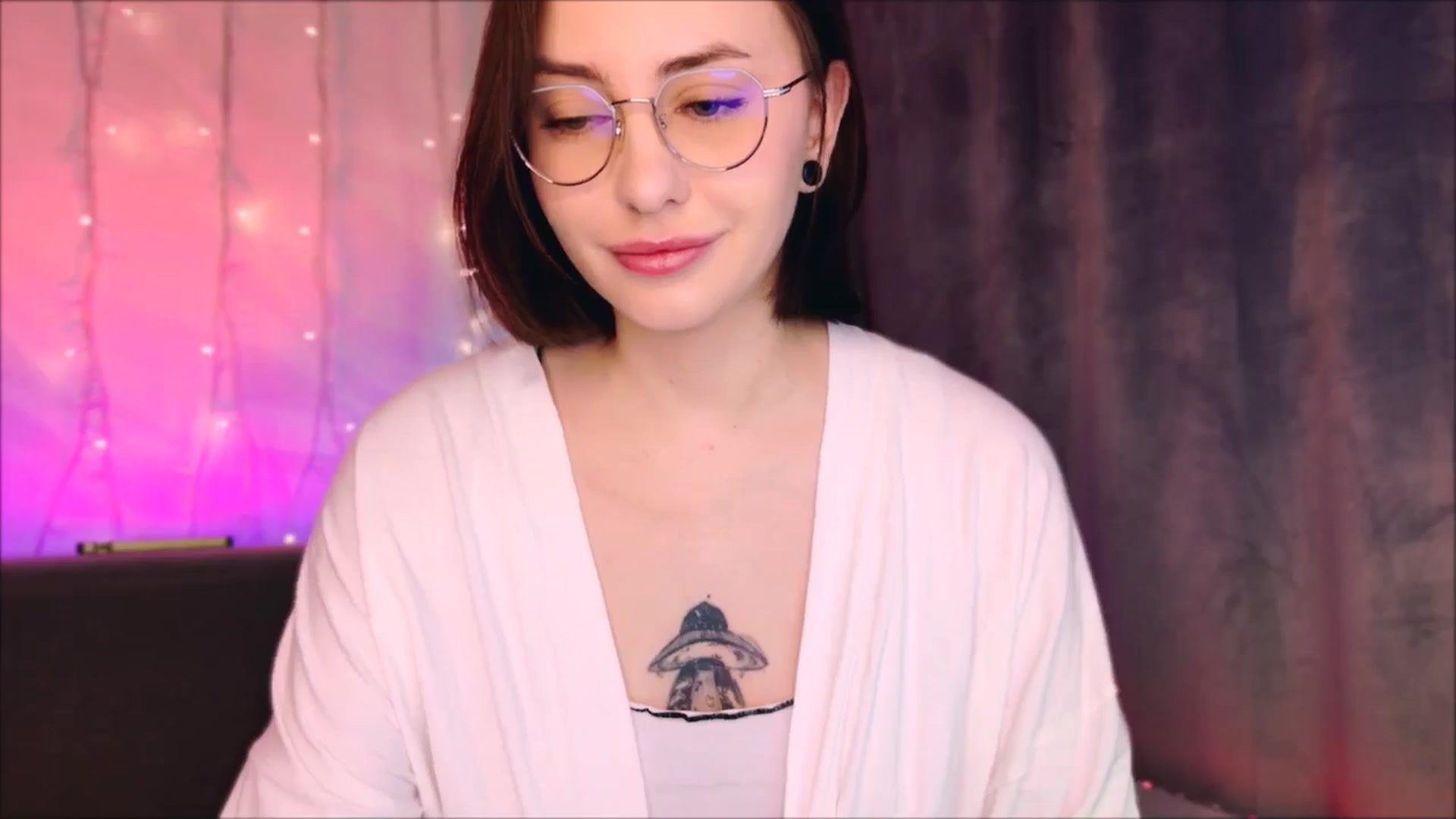Gallery image thumbnail from Alien_Eva's myfreecams stream on, 03/19/2026, 01:59 image 12 of 20