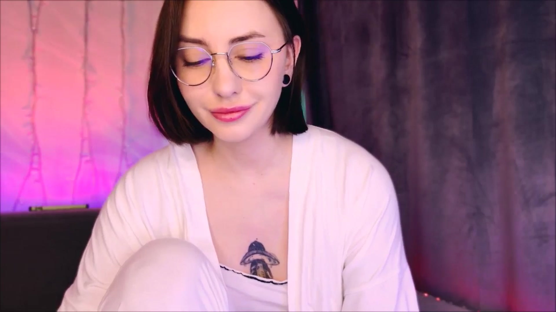 Gallery image thumbnail from Alien_Eva's myfreecams stream on, 03/19/2026, 01:59 image 2 of 20