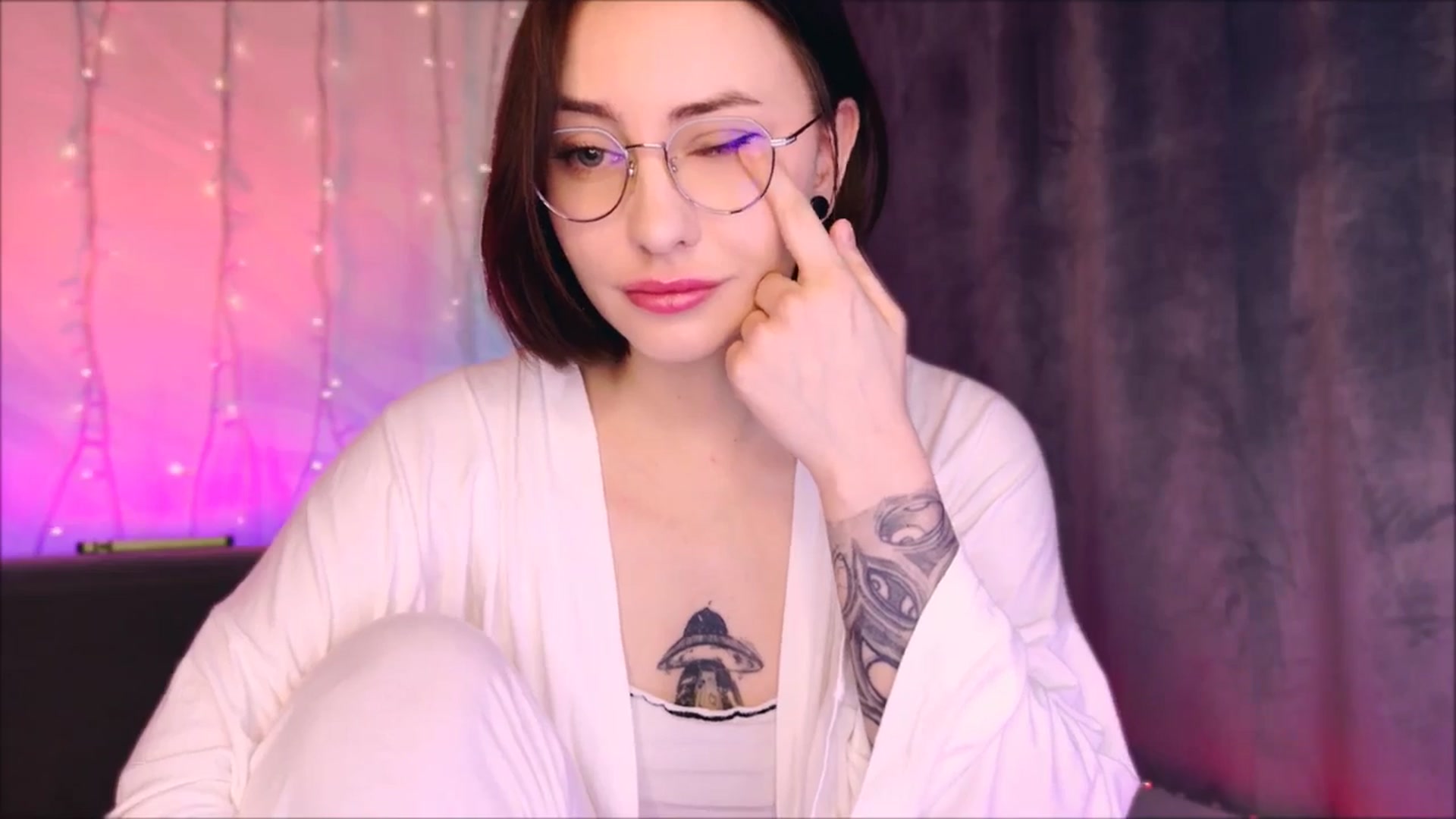 Gallery image thumbnail from Alien_Eva's myfreecams stream on, 03/19/2026, 01:59 image 7 of 20
