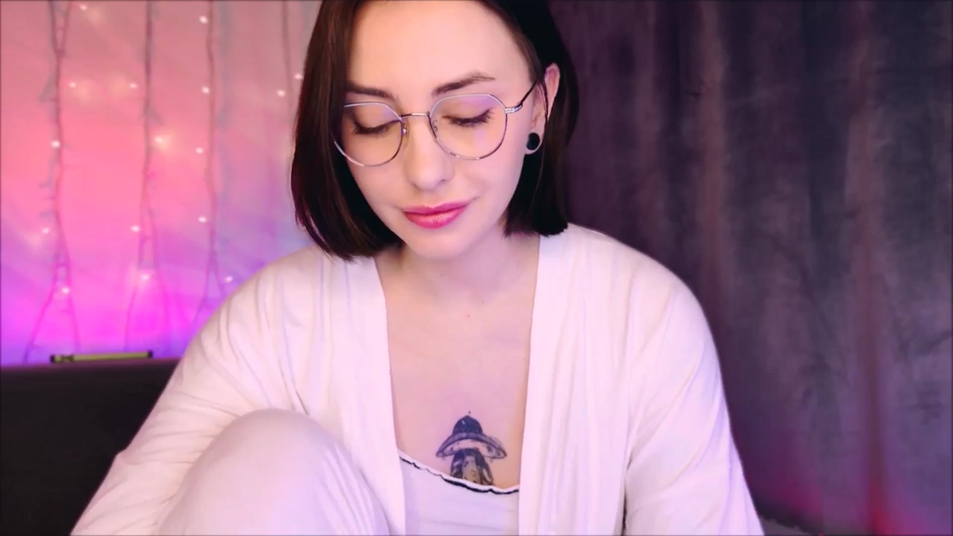 Gallery image thumbnail from Alien_Eva's myfreecams stream on, 03/19/2026, 01:59 image 6 of 20
