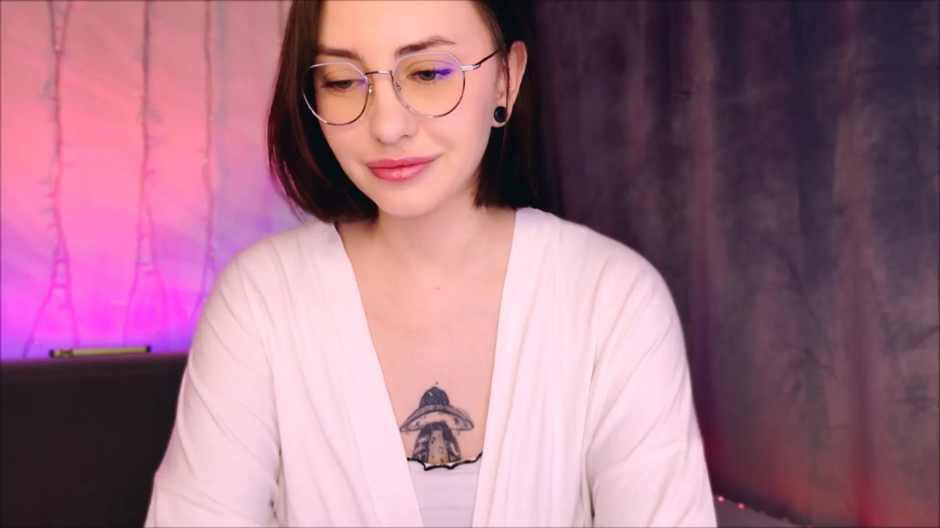 Gallery image thumbnail from Alien_Eva's myfreecams stream on, 03/19/2026, 01:59 image 10 of 20
