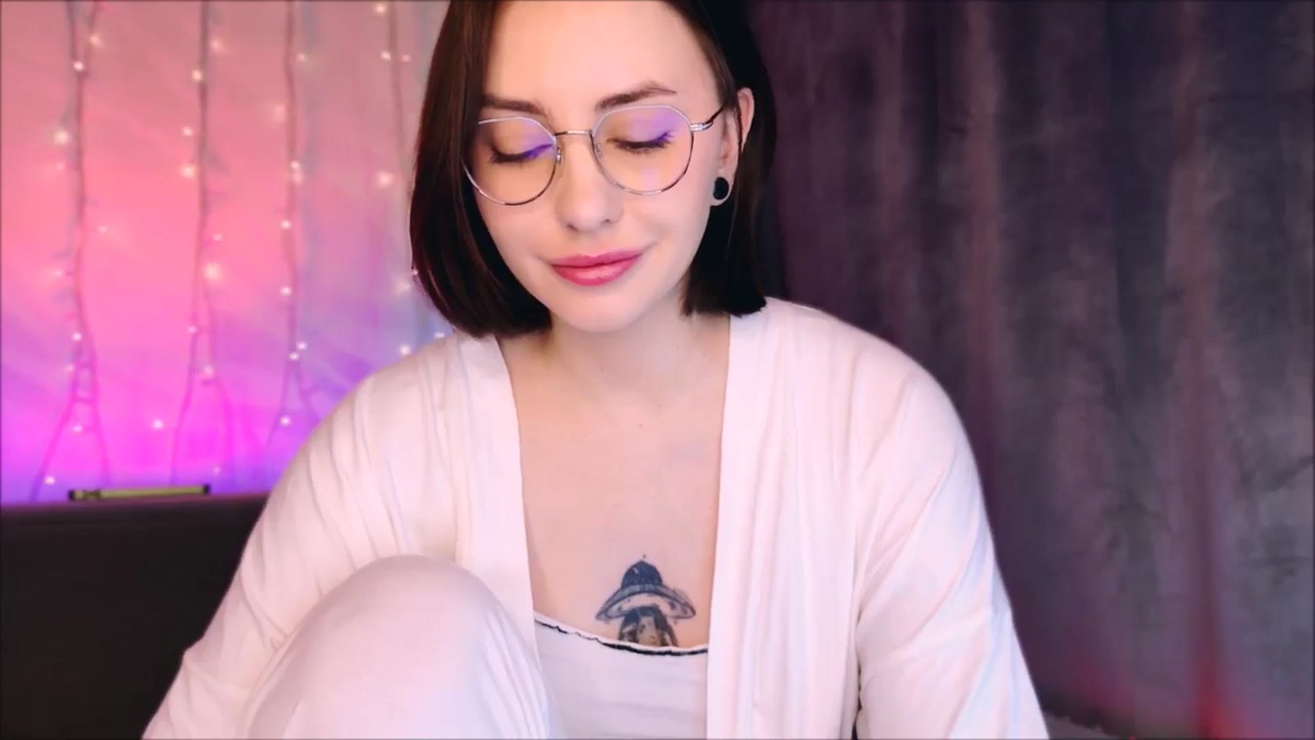 Gallery image thumbnail from Alien_Eva's myfreecams stream on, 03/19/2026, 01:59 image 3 of 20