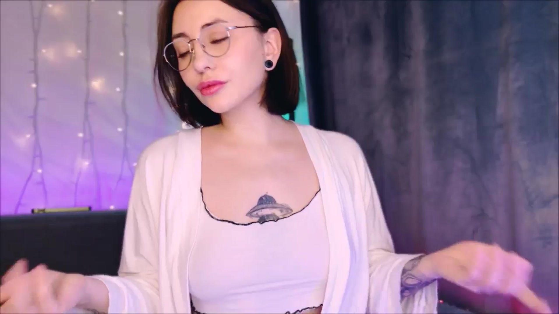 Gallery image thumbnail from Alien_Eva's myfreecams stream on, 03/19/2026, 03:13 image 18 of 20