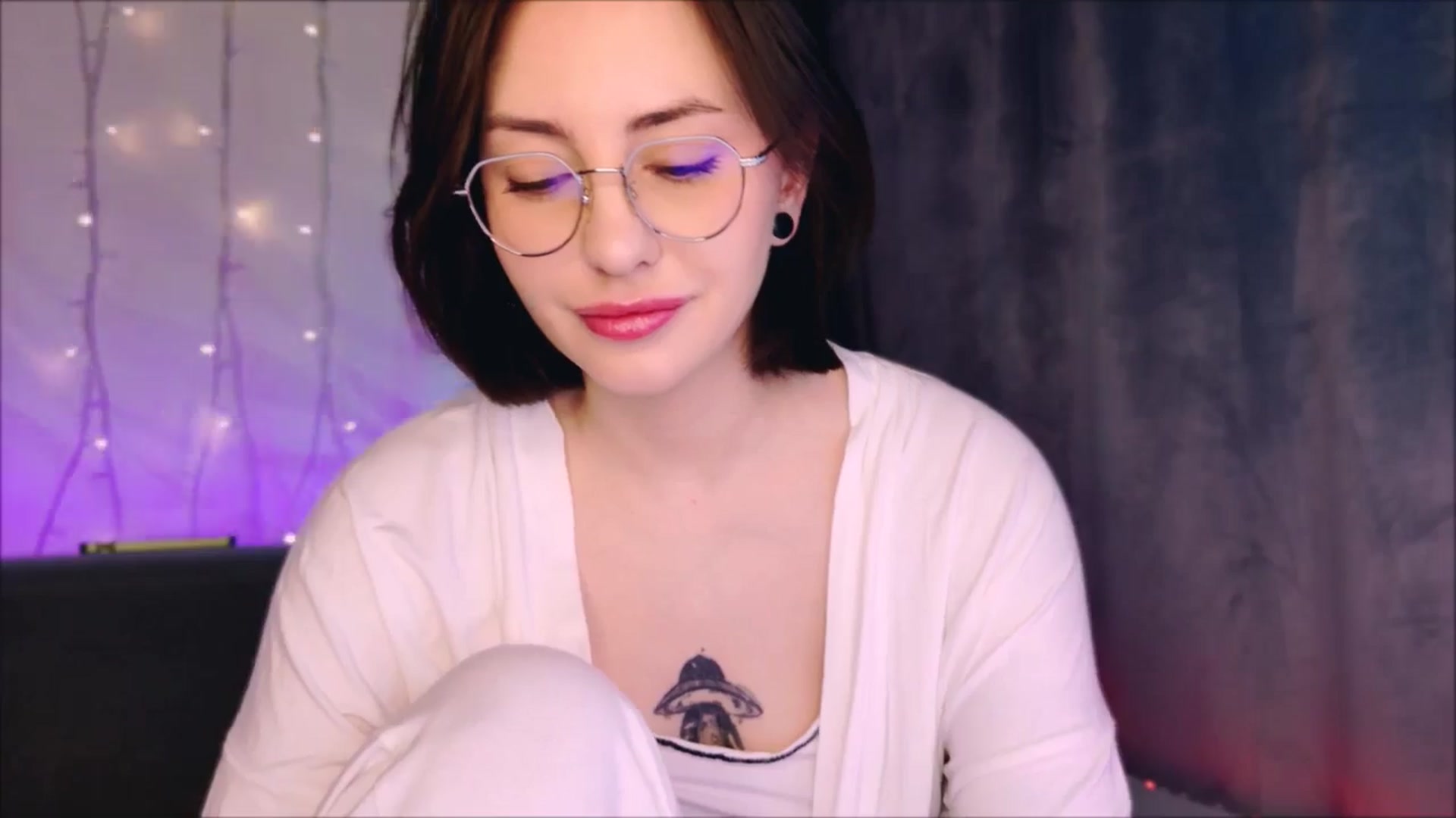 Gallery image thumbnail from Alien_Eva's myfreecams stream on, 03/19/2026, 03:13 image 4 of 20