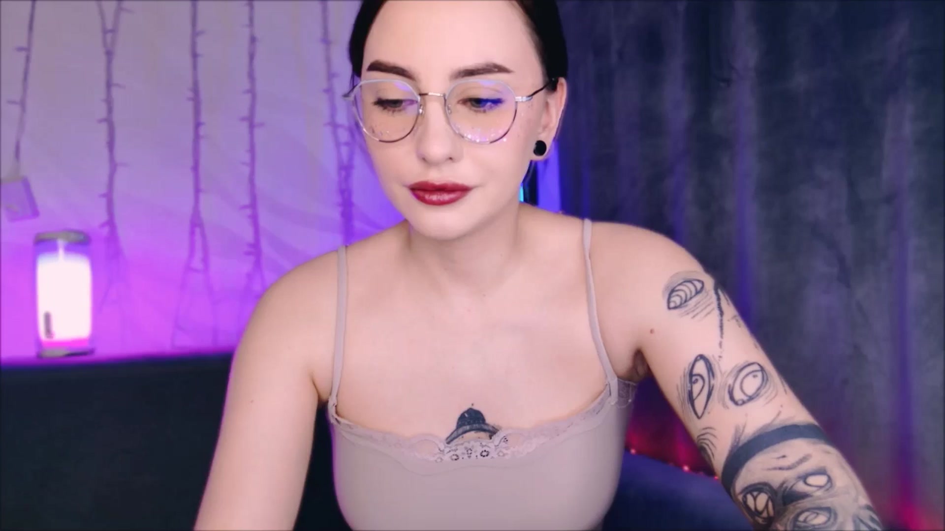 Gallery image thumbnail from Alien_Eva's myfreecams stream on, 03/20/2026, 02:52 image 19 of 20