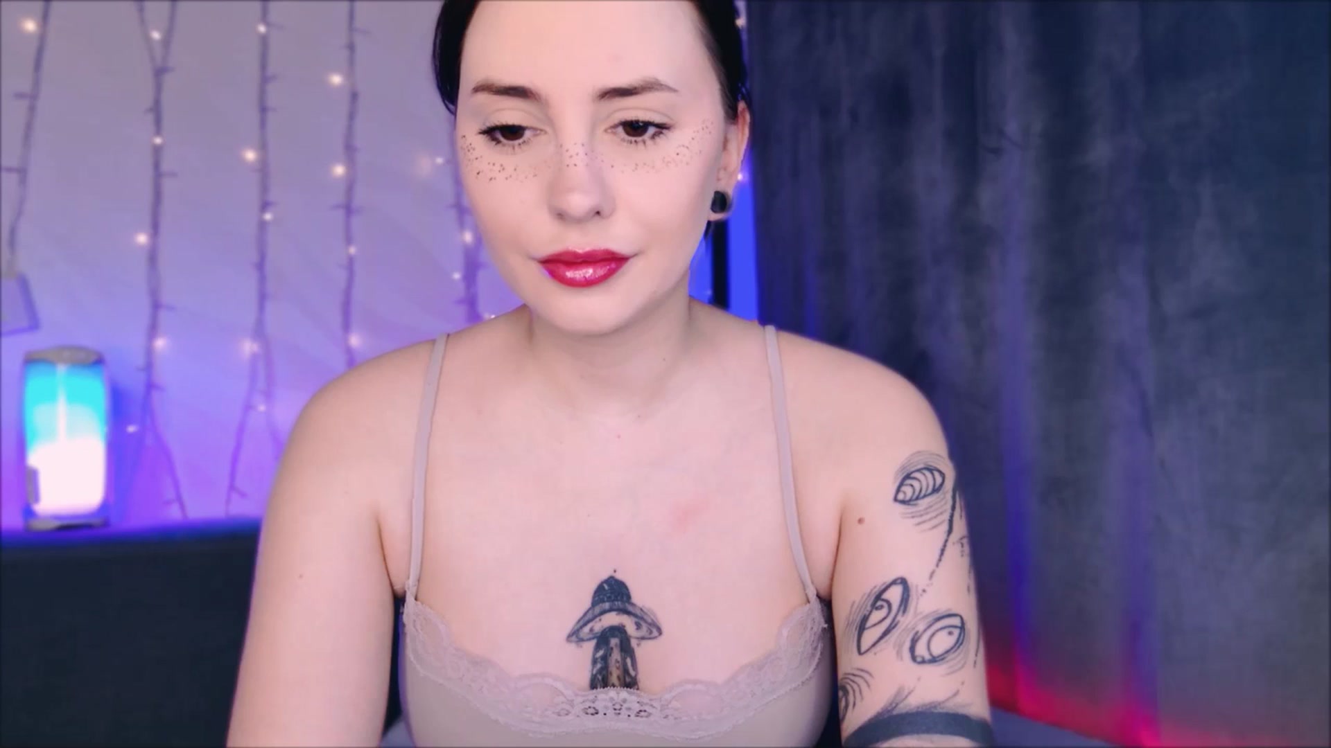 Gallery image thumbnail from Alien_Eva's myfreecams stream on, 03/28/2026, 02:14 image 1 of 20