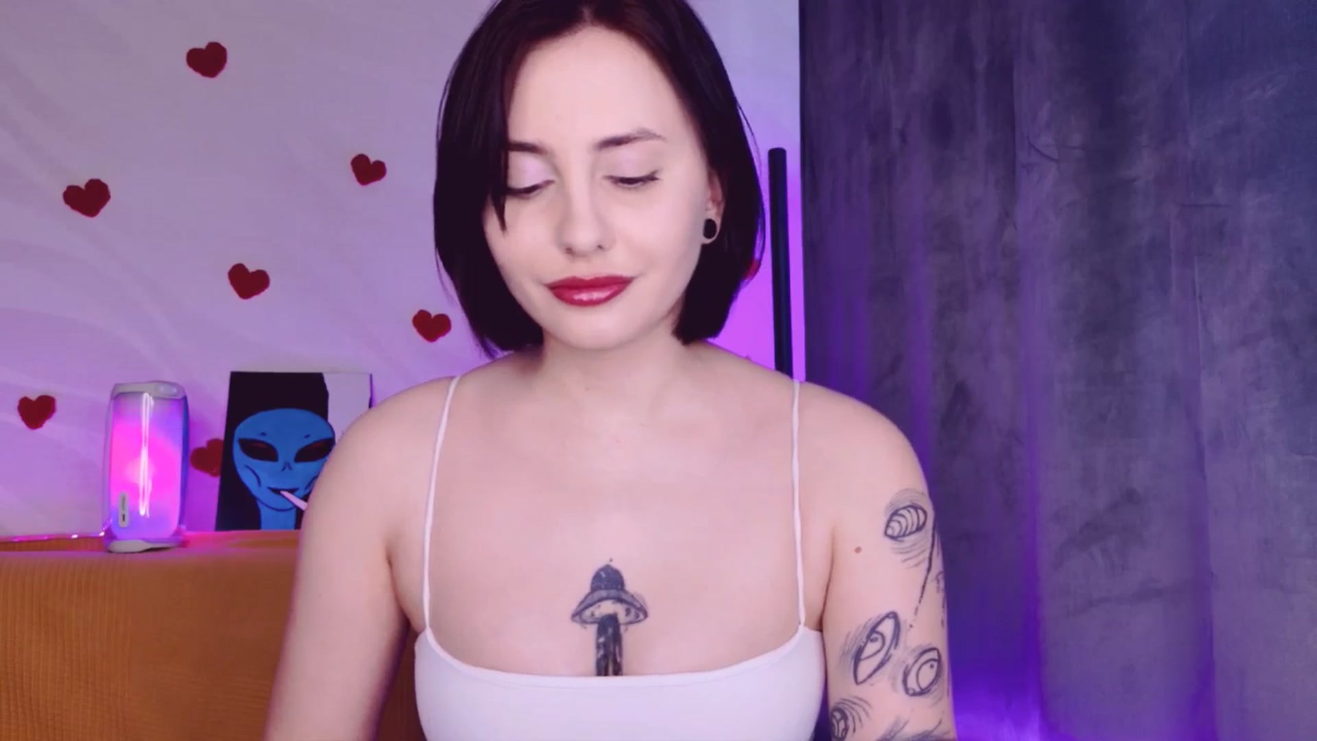 Gallery image thumbnail from Alien_Eva's myfreecams stream on, 04/09/2026, 03:04 image 11 of 20