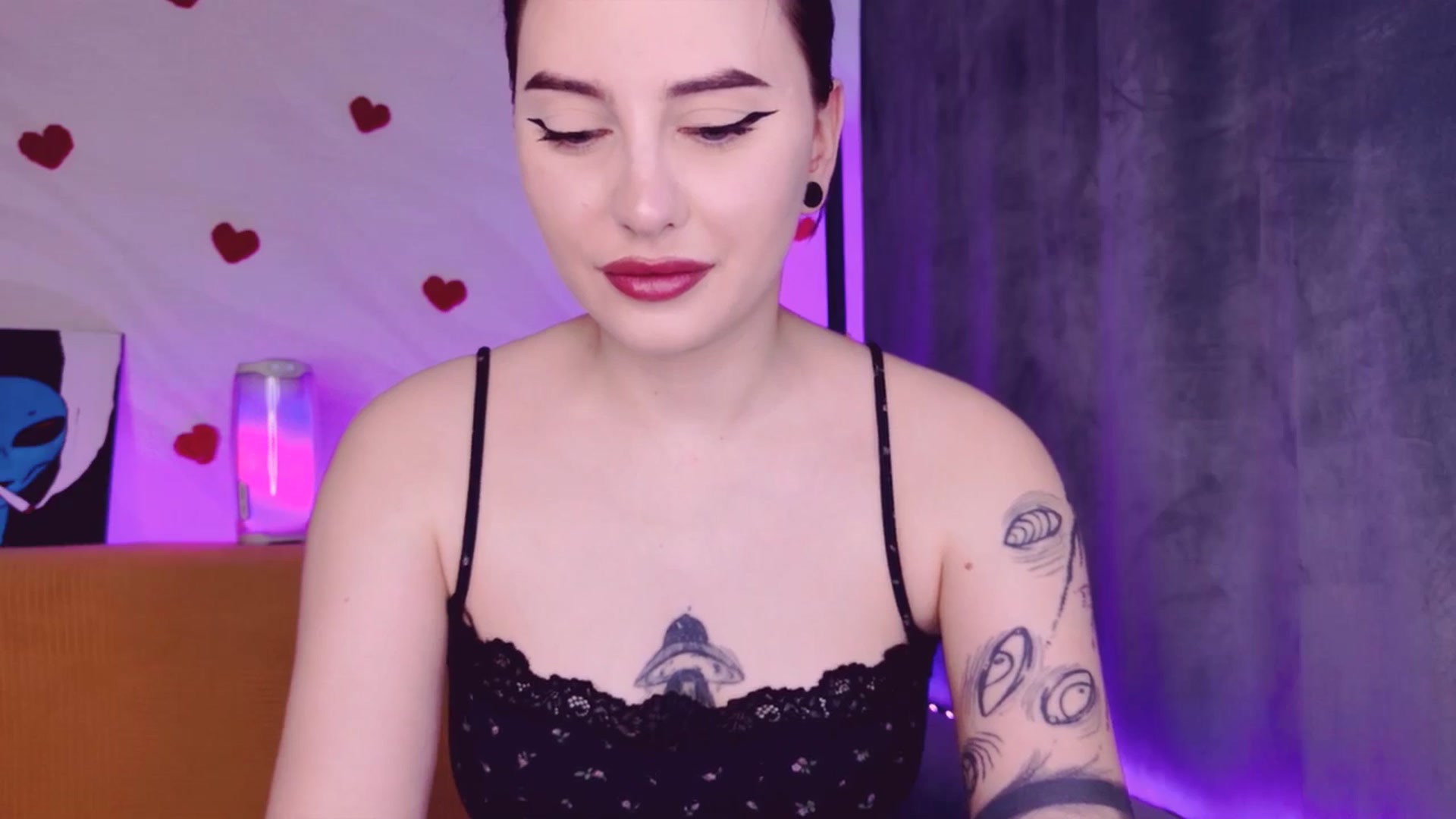 Gallery image thumbnail from Alien_Eva's myfreecams stream on, 04/10/2026, 02:18 image 11 of 20