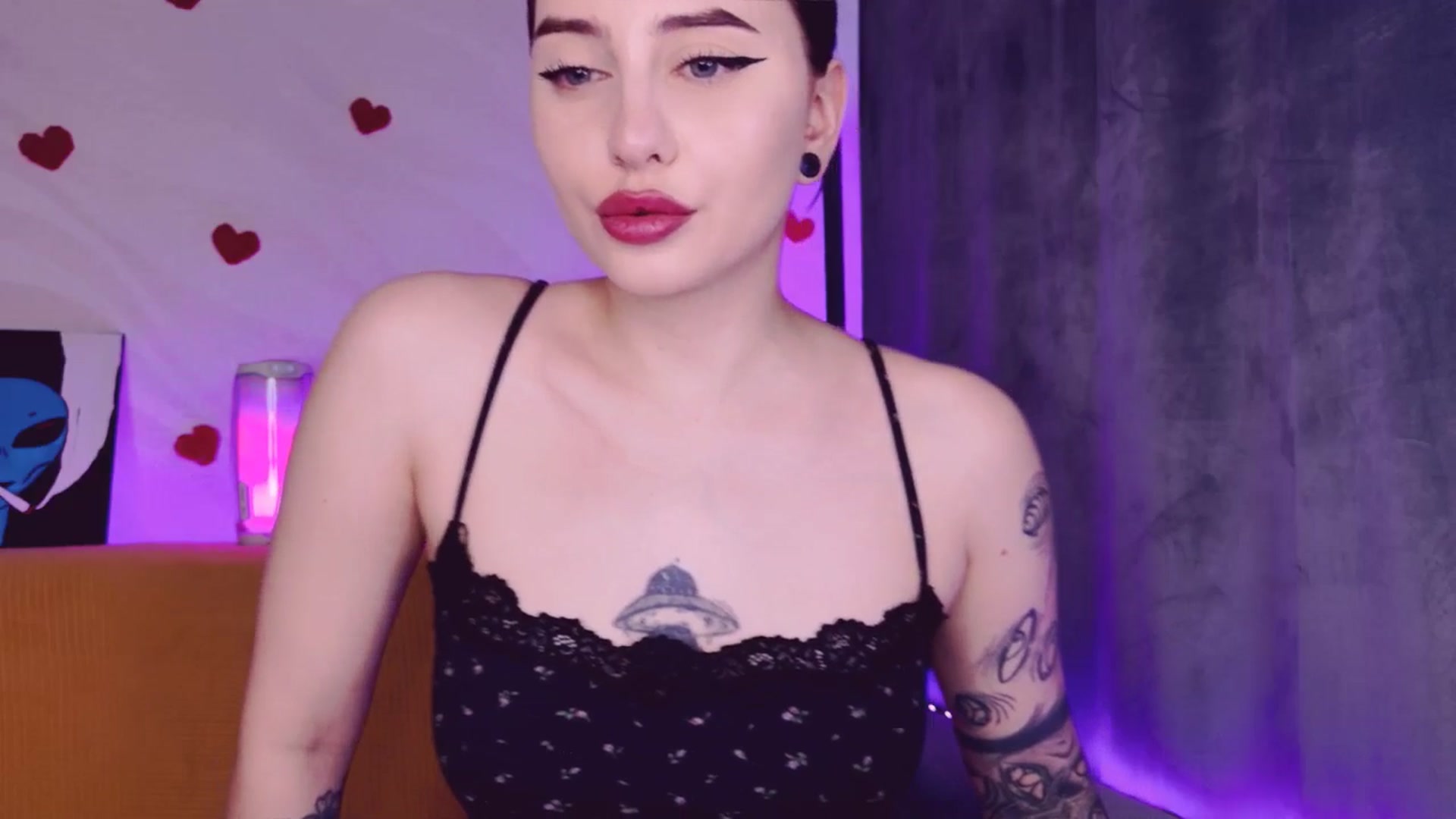 Gallery image thumbnail from Alien_Eva's myfreecams stream on, 04/10/2026, 02:18 image 15 of 20