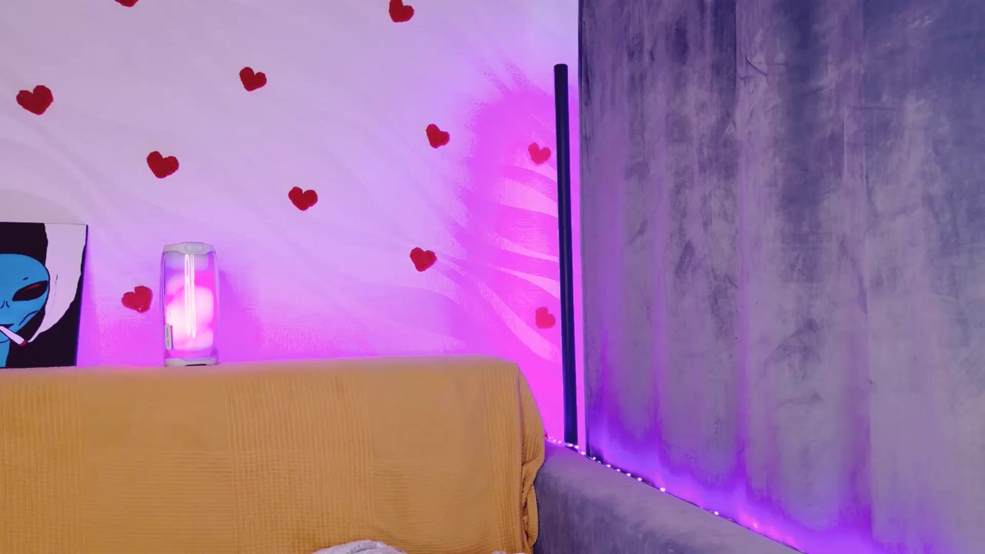 Gallery image thumbnail from Alien_Eva's myfreecams stream on, 04/10/2026, 02:18 image 5 of 20