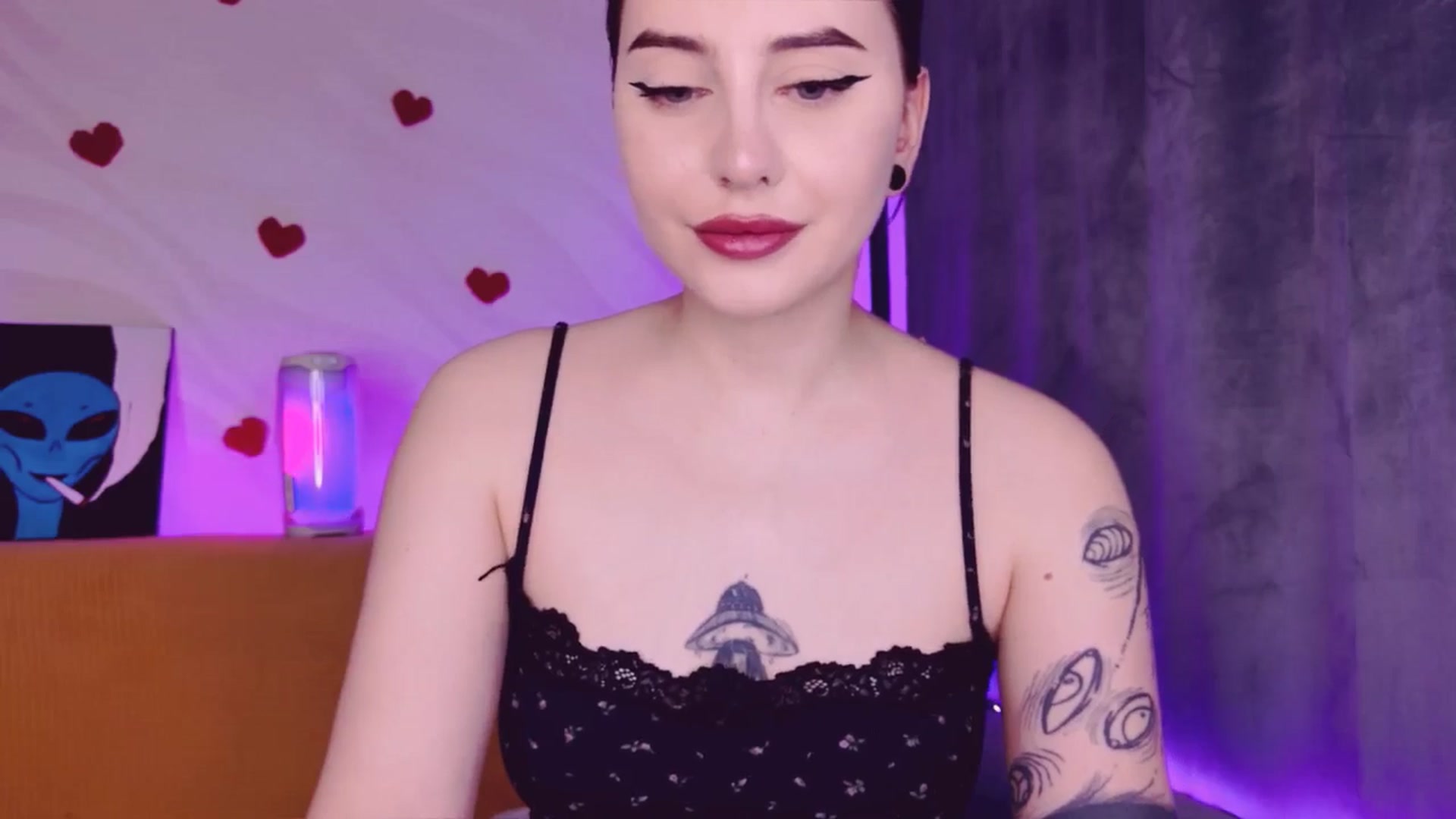 Gallery image thumbnail from Alien_Eva's myfreecams stream on, 04/10/2026, 02:18 image 3 of 20