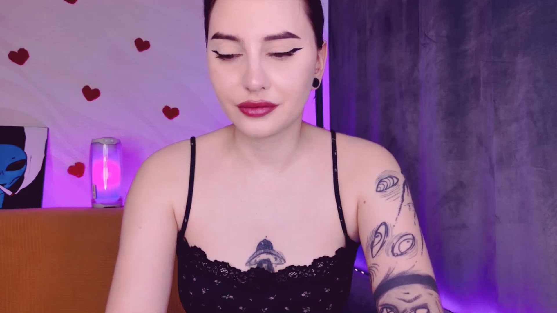 Gallery image thumbnail from Alien_Eva's myfreecams stream on, 04/10/2026, 02:18 image 10 of 20