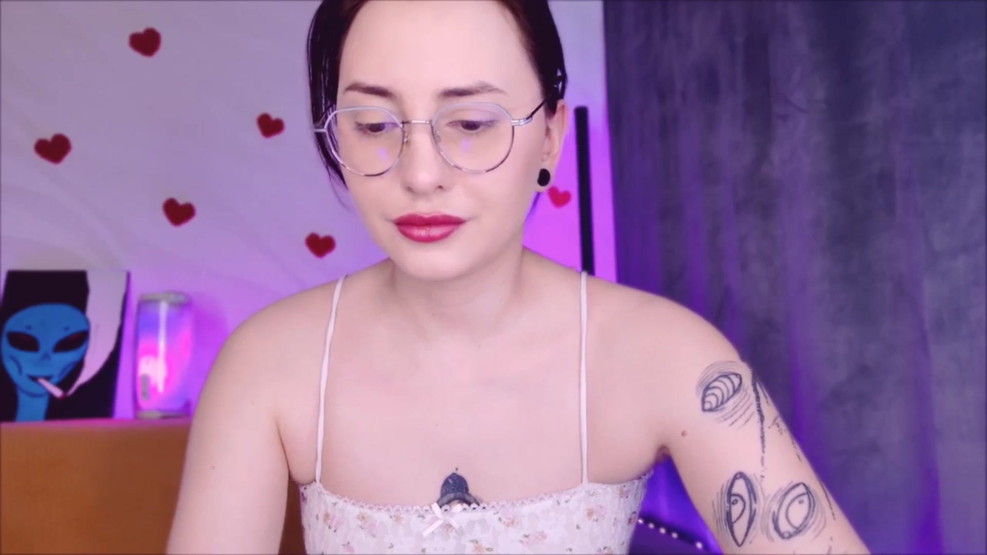 Gallery image thumbnail from Alien_Eva's myfreecams stream on, 04/12/2026, 03:09 image 12 of 20