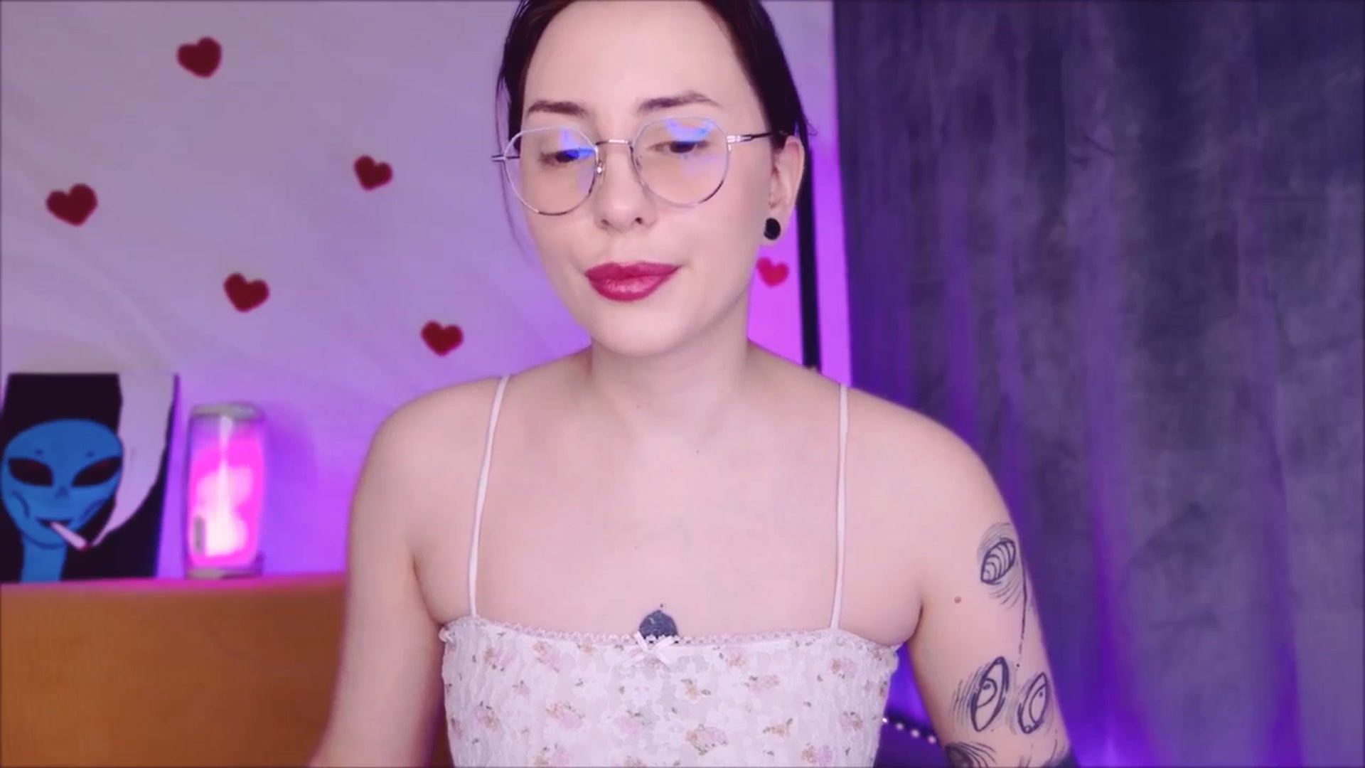 Gallery image thumbnail from Alien_Eva's myfreecams stream on, 04/12/2026, 03:09 image 3 of 20
