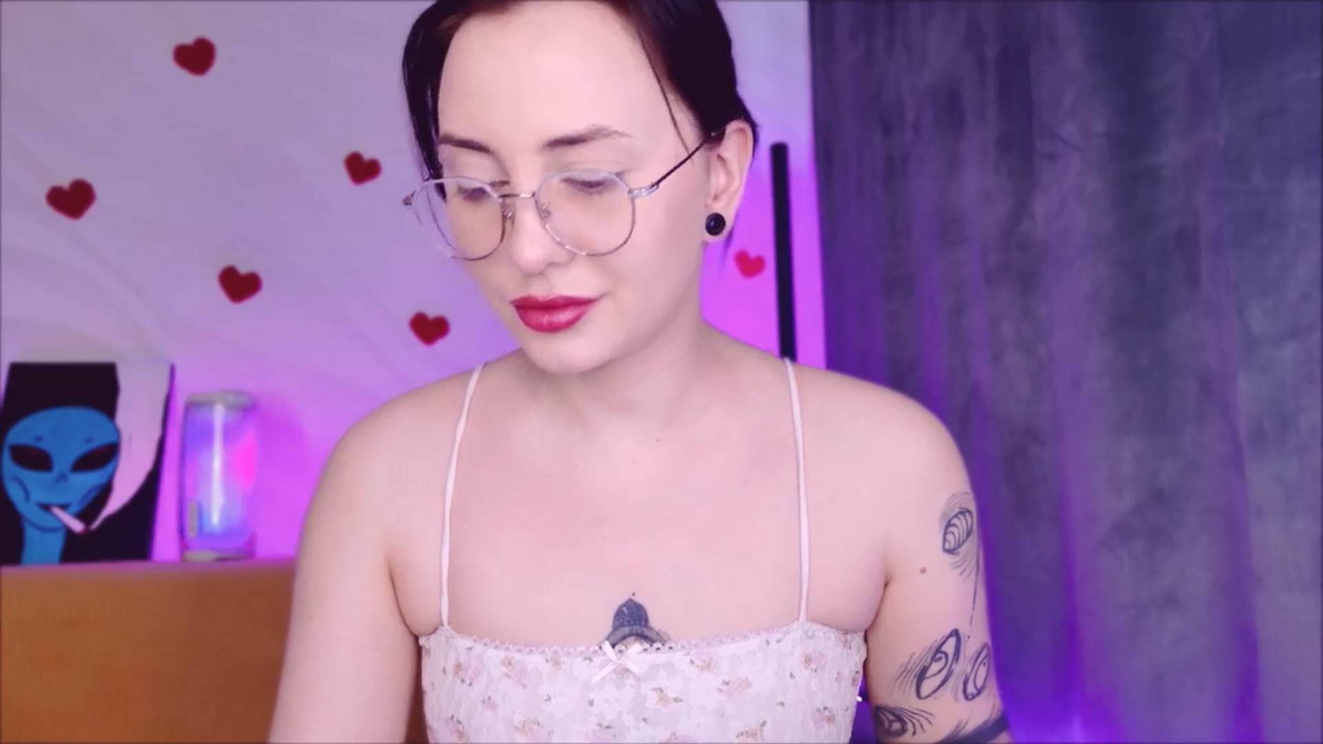 Gallery image thumbnail from Alien_Eva's myfreecams stream on, 04/12/2026, 03:09 image 11 of 20