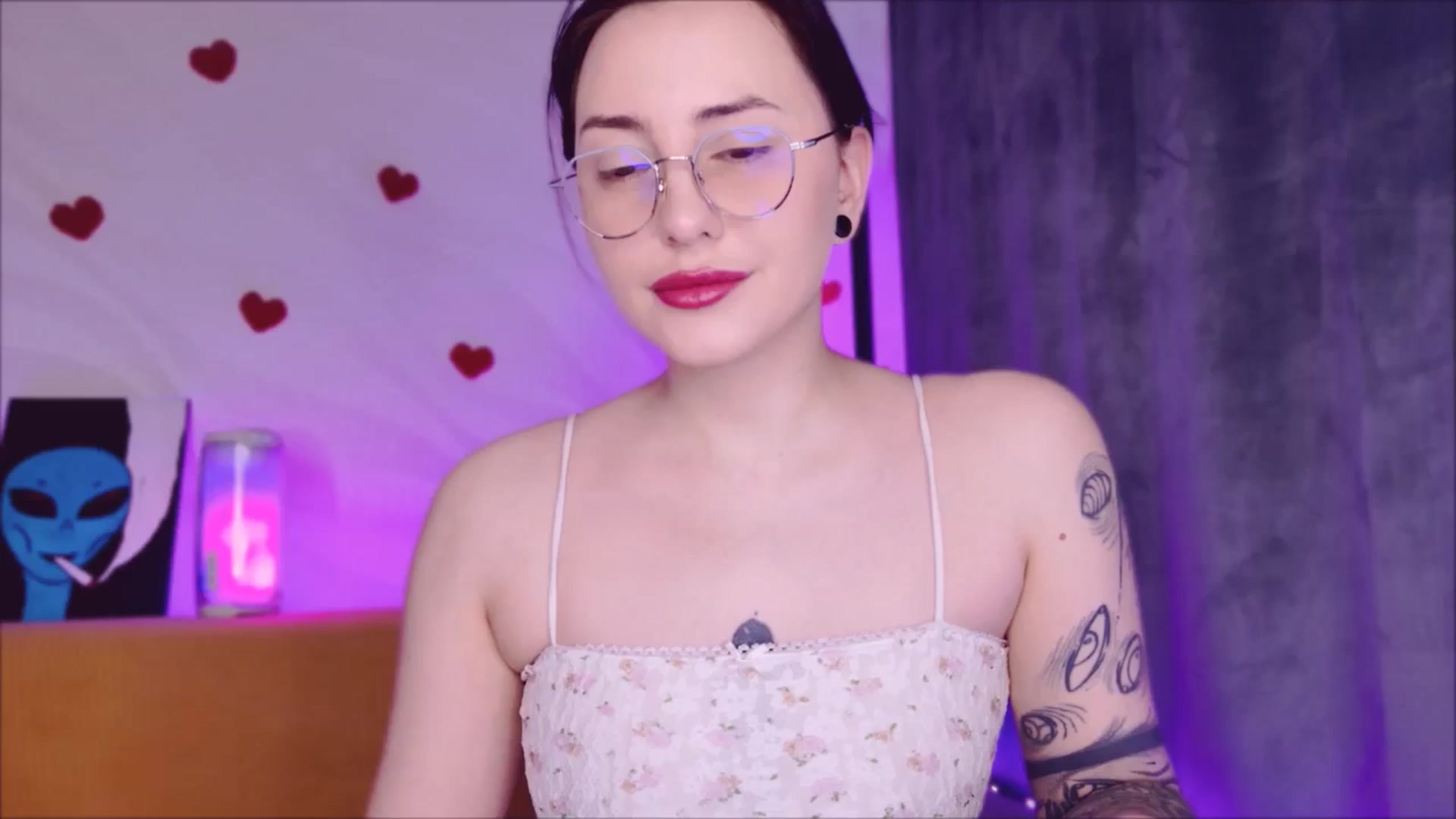 Gallery image thumbnail from Alien_Eva's myfreecams stream on, 04/12/2026, 03:09 image 1 of 20