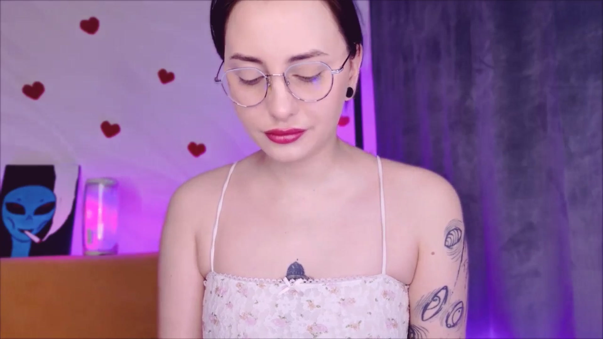 Gallery image thumbnail from Alien_Eva's myfreecams stream on, 04/12/2026, 03:09 image 18 of 20