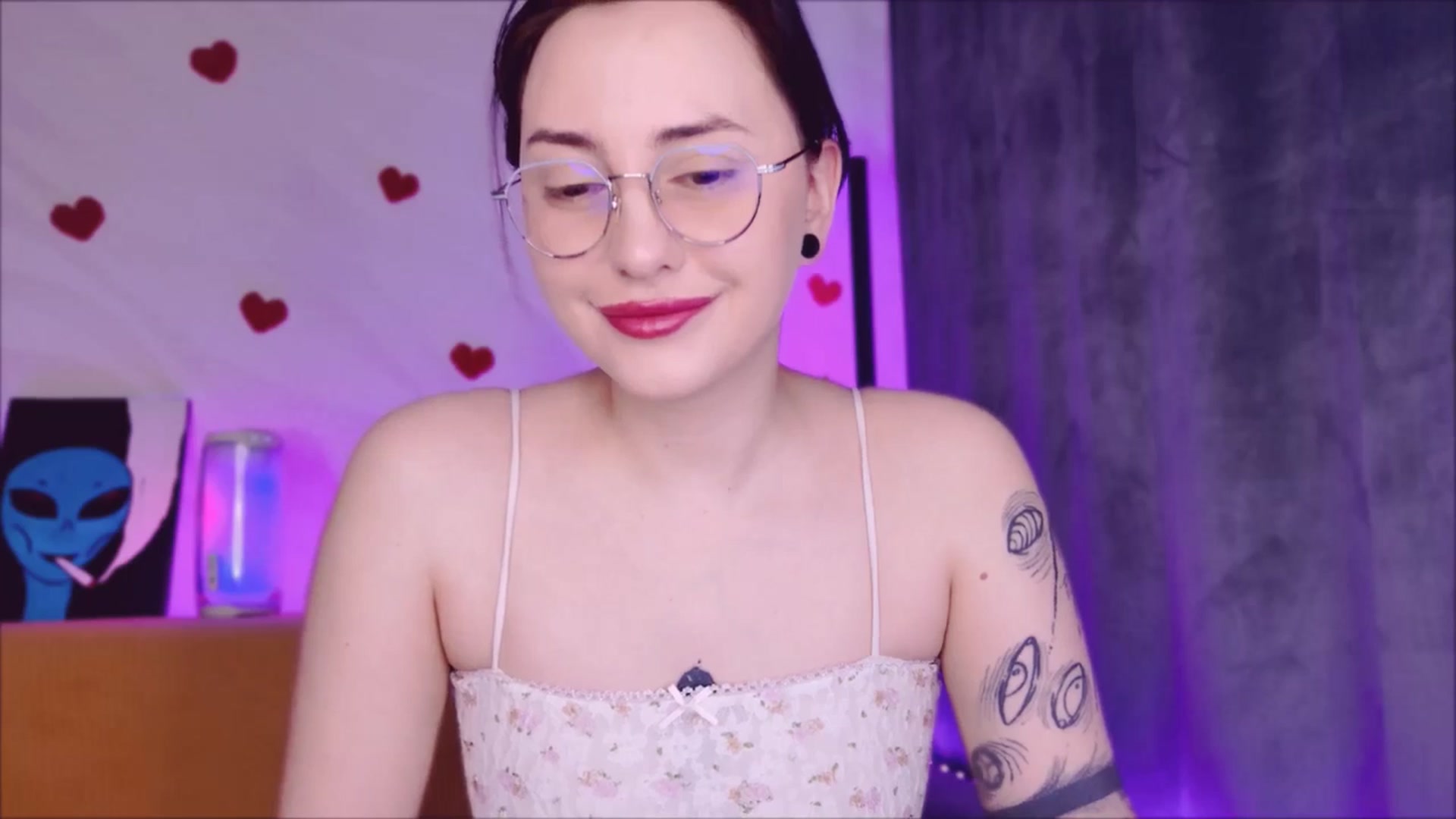 Gallery image thumbnail from Alien_Eva's myfreecams stream on, 04/12/2026, 03:09 image 5 of 20