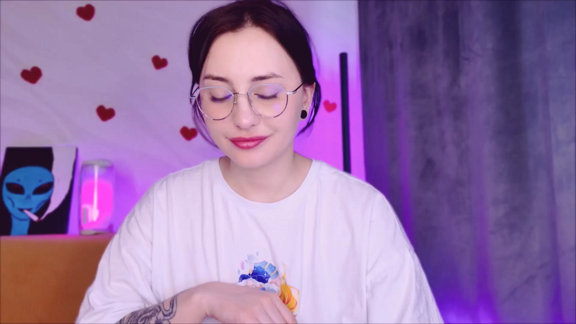 Gallery image thumbnail from Alien_Eva's myfreecams stream on, 04/13/2026, 05:46 image 1 of 20