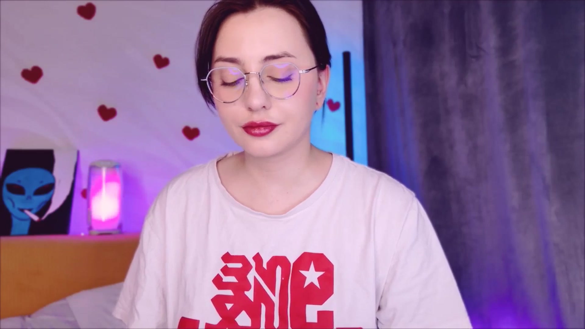 Gallery image thumbnail from Alien_Eva's myfreecams stream on, 04/19/2026, 05:47 image 9 of 20
