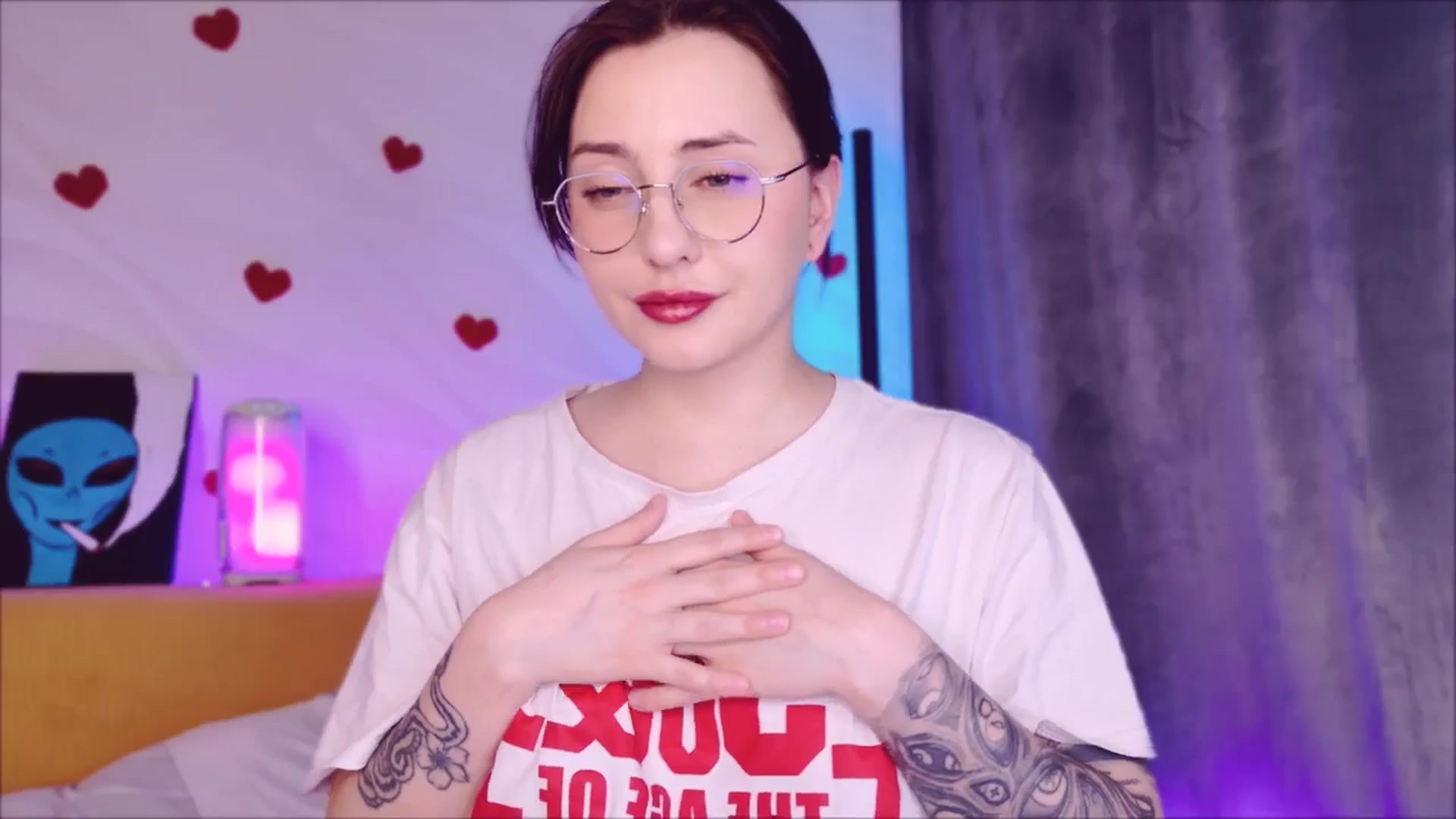 Gallery image thumbnail from Alien_Eva's myfreecams stream on, 04/19/2026, 05:47 image 3 of 20