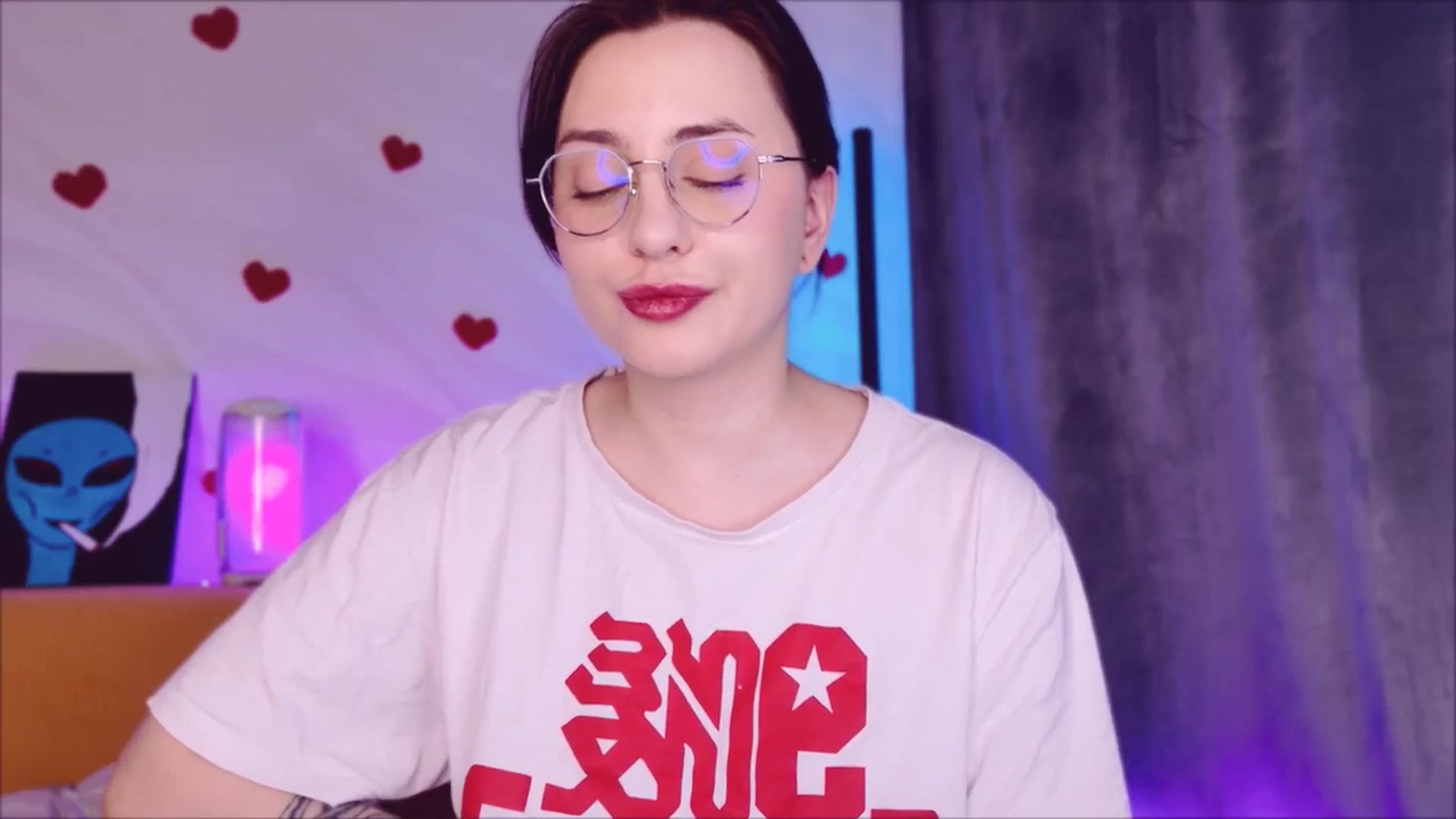 Gallery image thumbnail from Alien_Eva's myfreecams stream on, 04/19/2026, 05:47 image 16 of 20