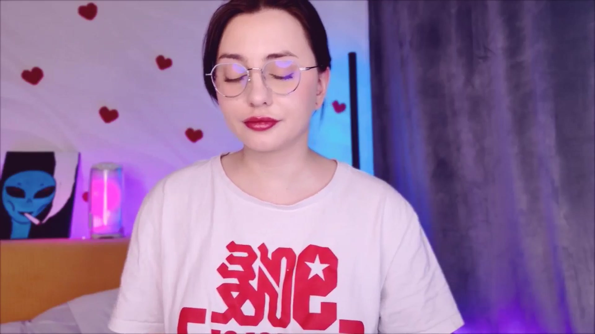 Gallery image thumbnail from Alien_Eva's myfreecams stream on, 04/19/2026, 05:47 image 18 of 20